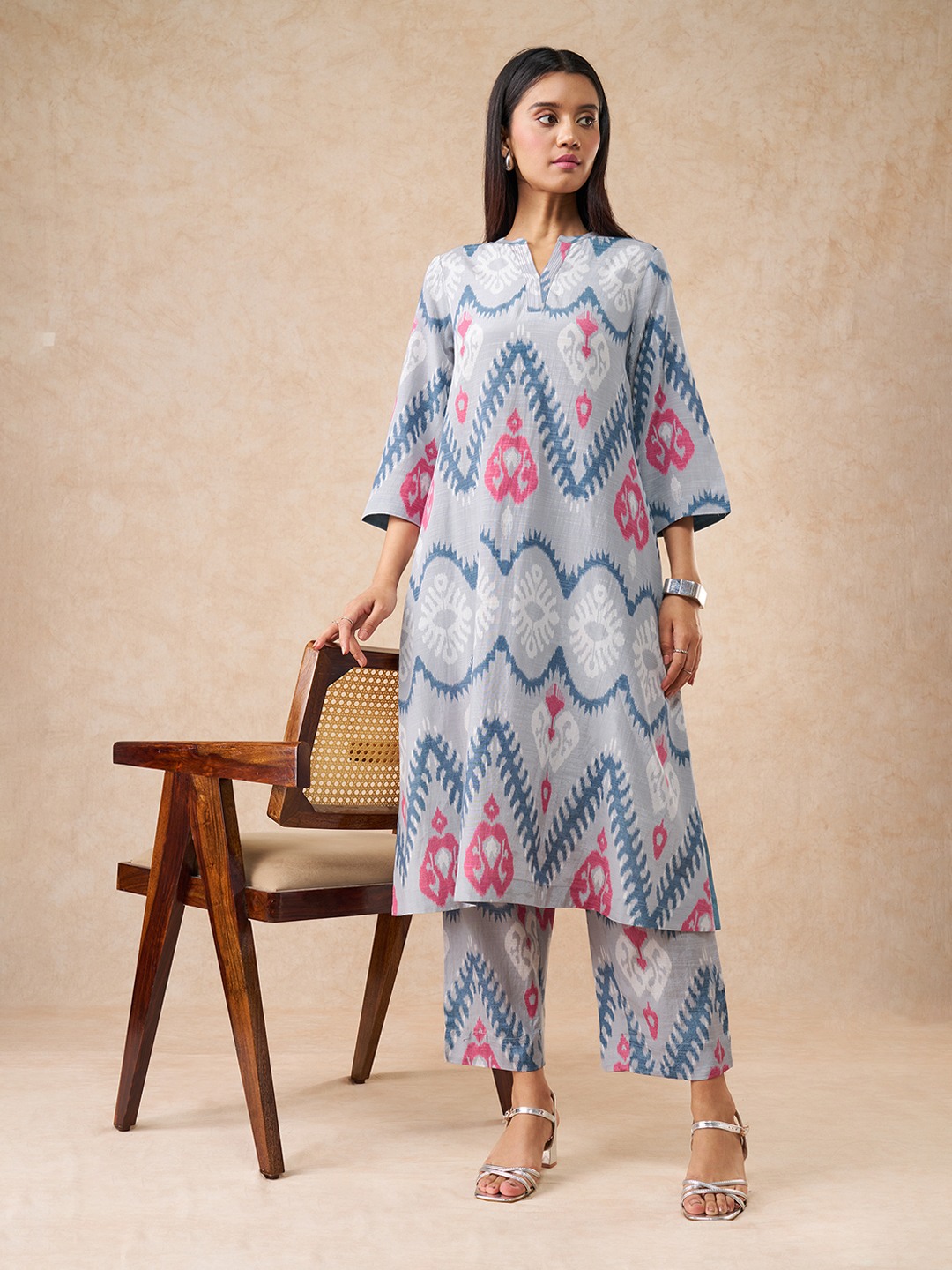 Grey Ikat Print Kurta Set