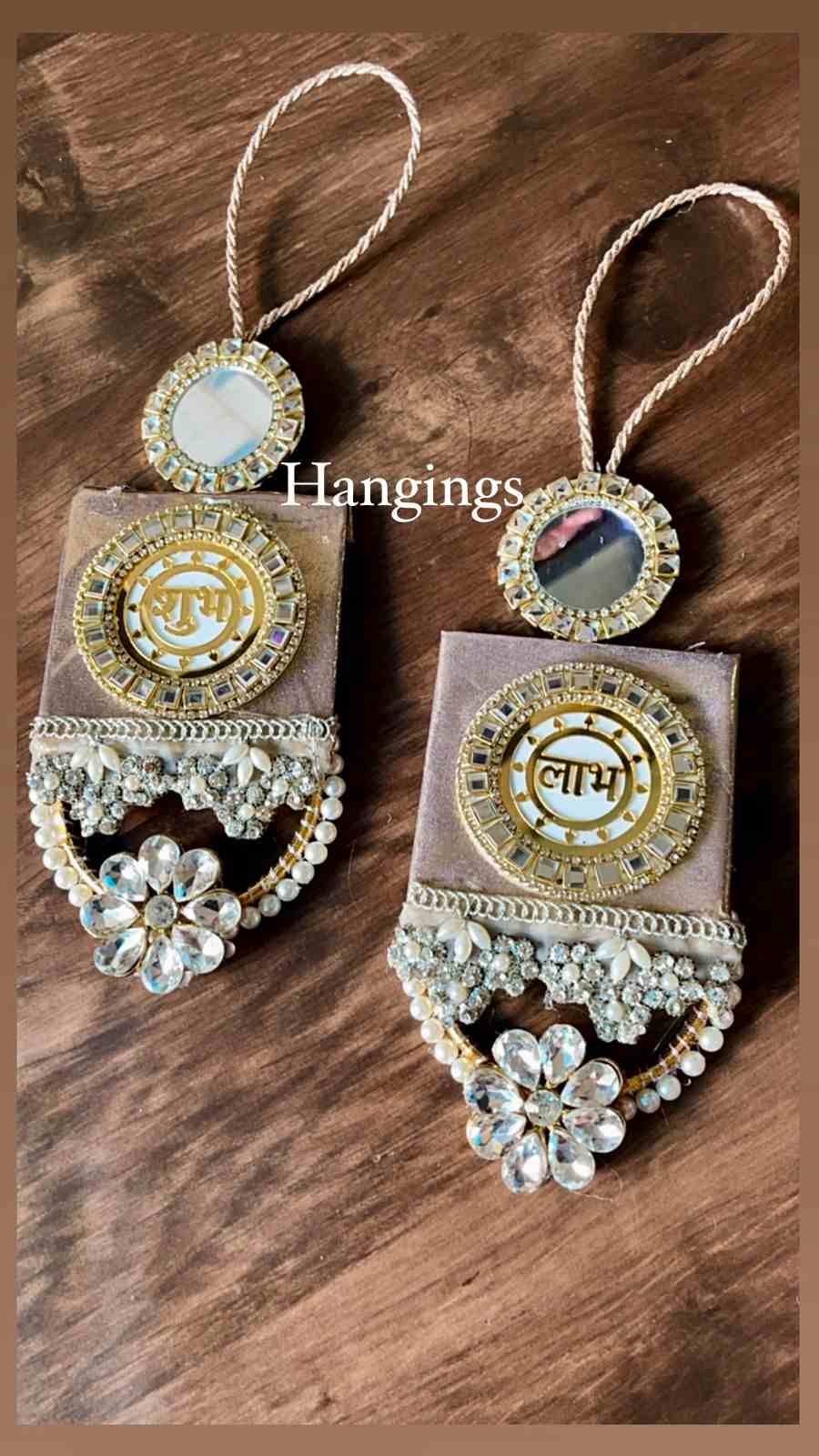 Ivory & Gold Bandarwal