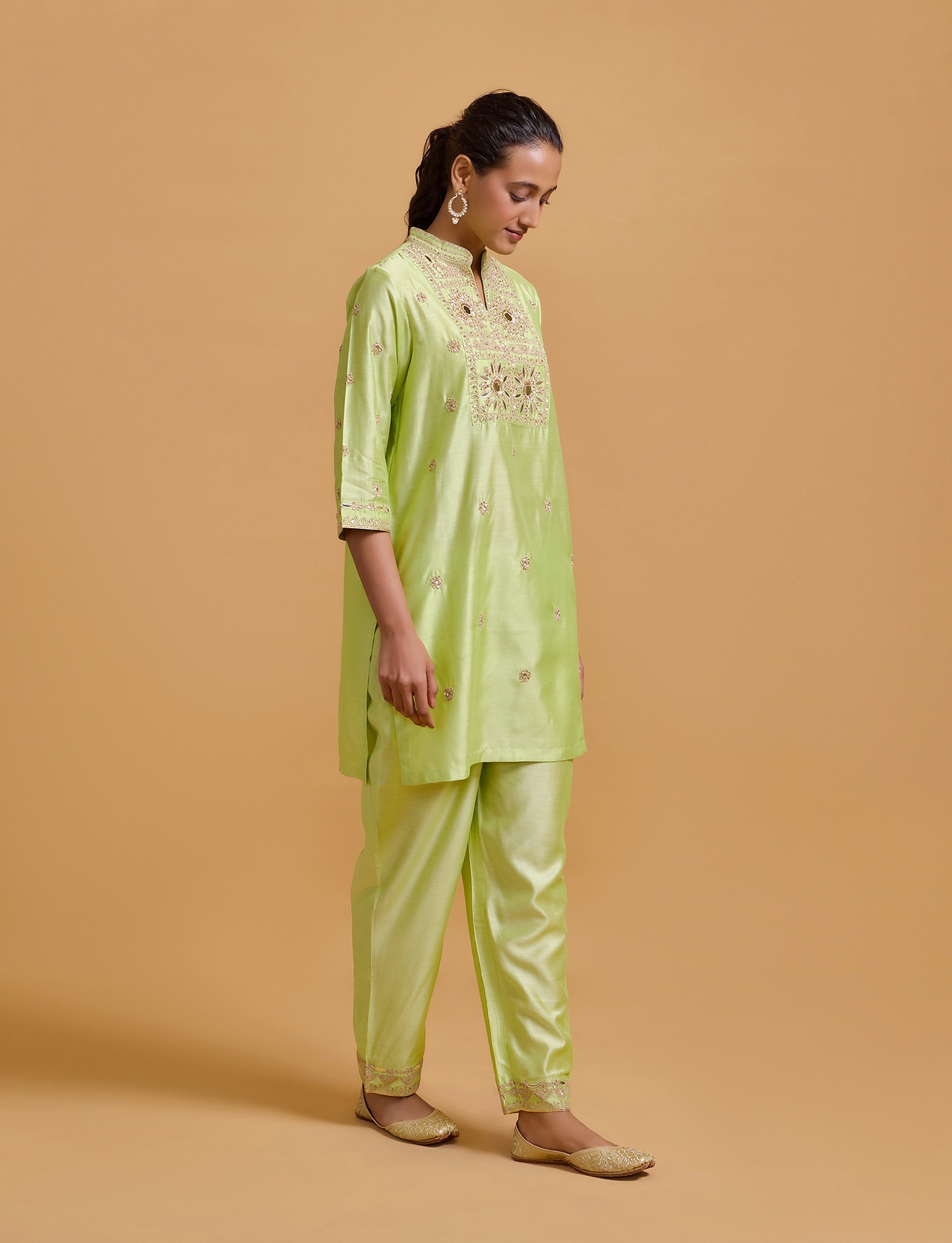 Zeenat Pista Tunic Set