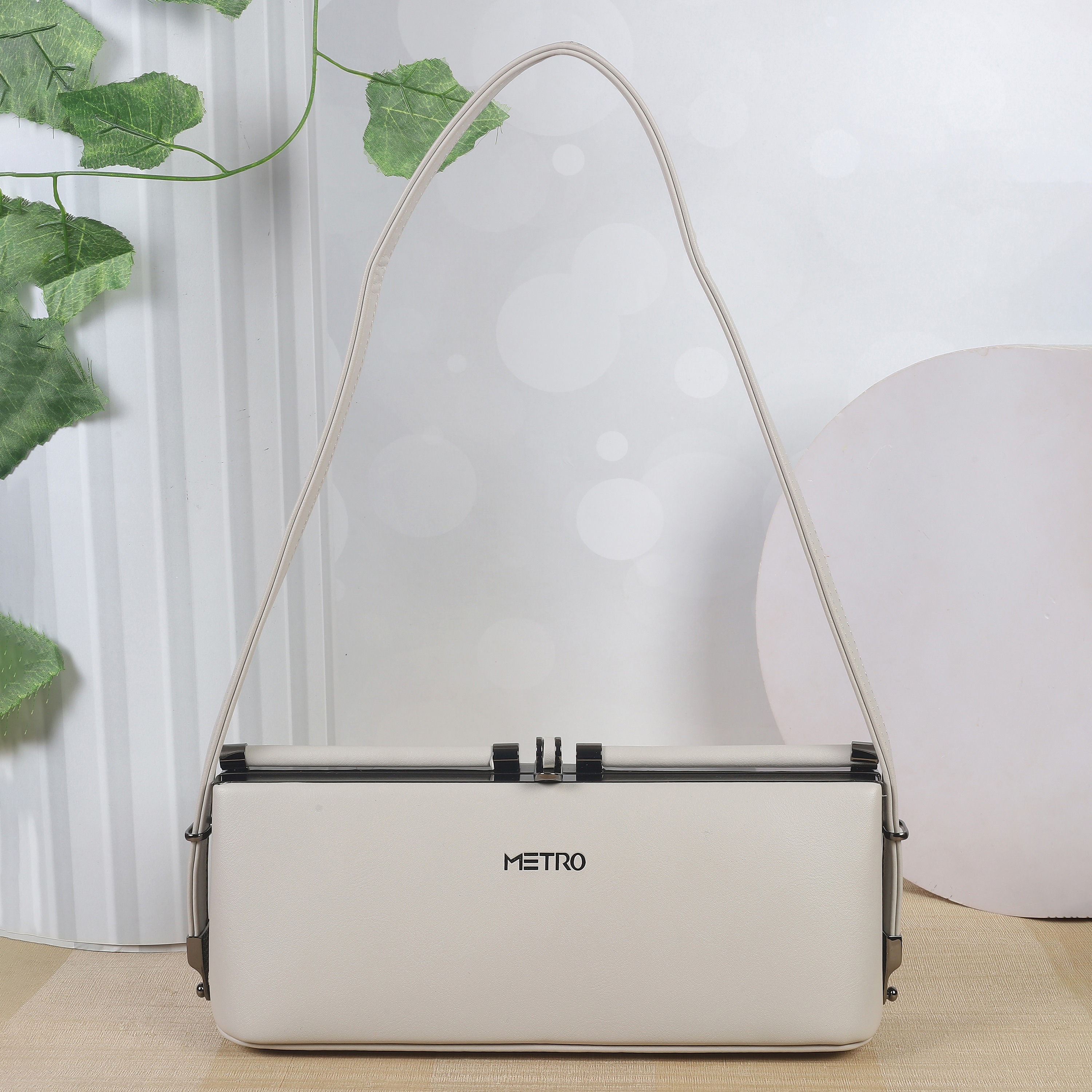 Metro Women Grey PU Handbags Onesize