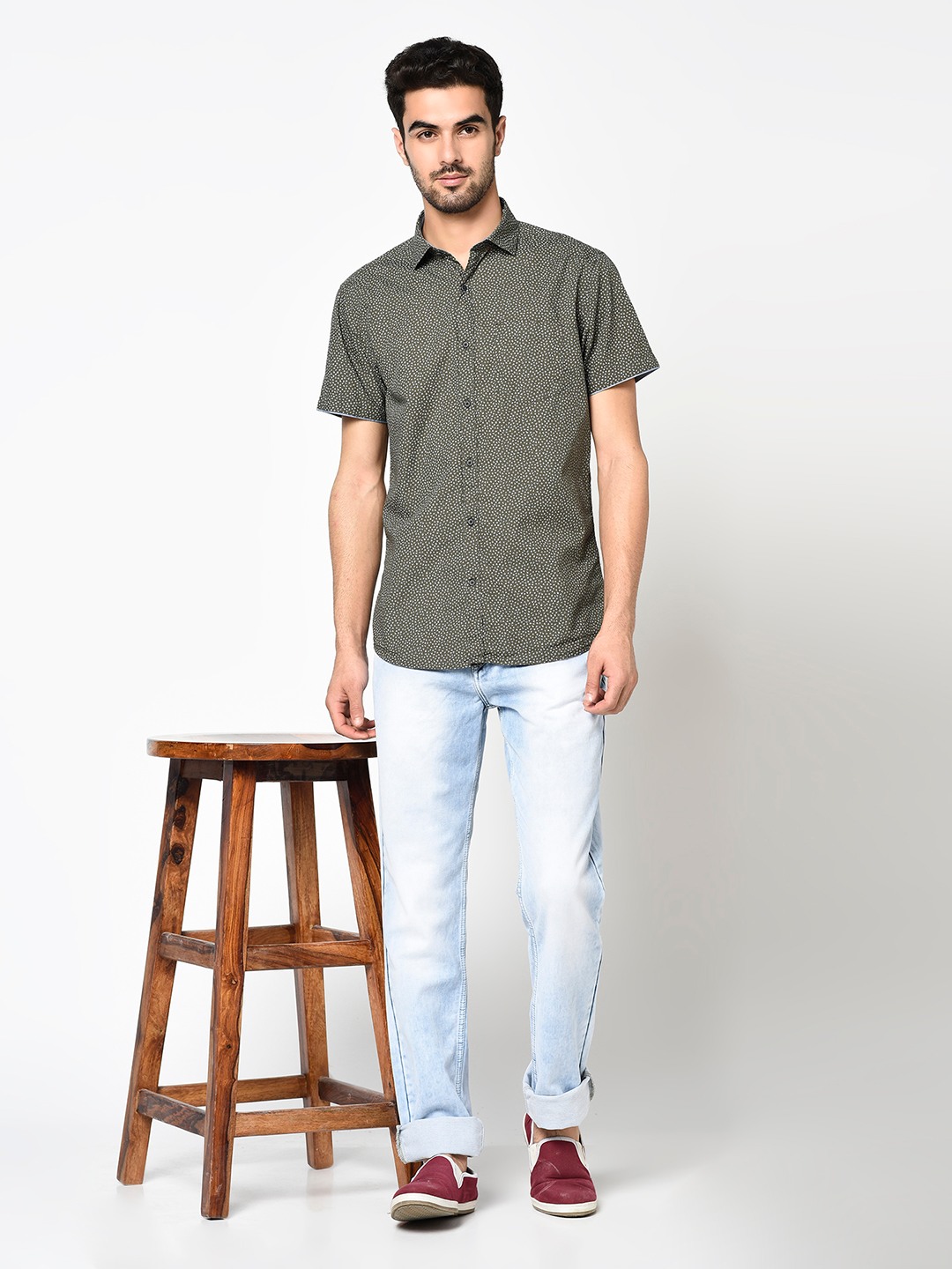 Men OLIVE Casual Shirts