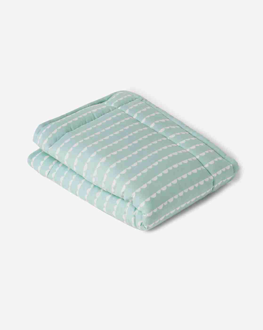 https://cdn.fynd.com/v2/falling-surf-7c8bb8/fyprod/wrkr/products/pictures/item/free/original/mila-baby/MILAB243/4/qUbbl8L3TA-492862628-5.jpg