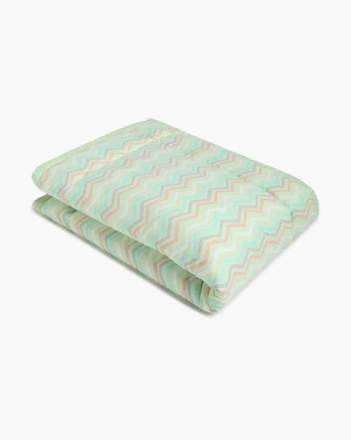 https://cdn.fynd.com/v2/falling-surf-7c8bb8/fyprod/wrkr/products/pictures/item/free/original/mila-baby/MILAB256/4/BSSUbIElgg-493661027_5.jpg