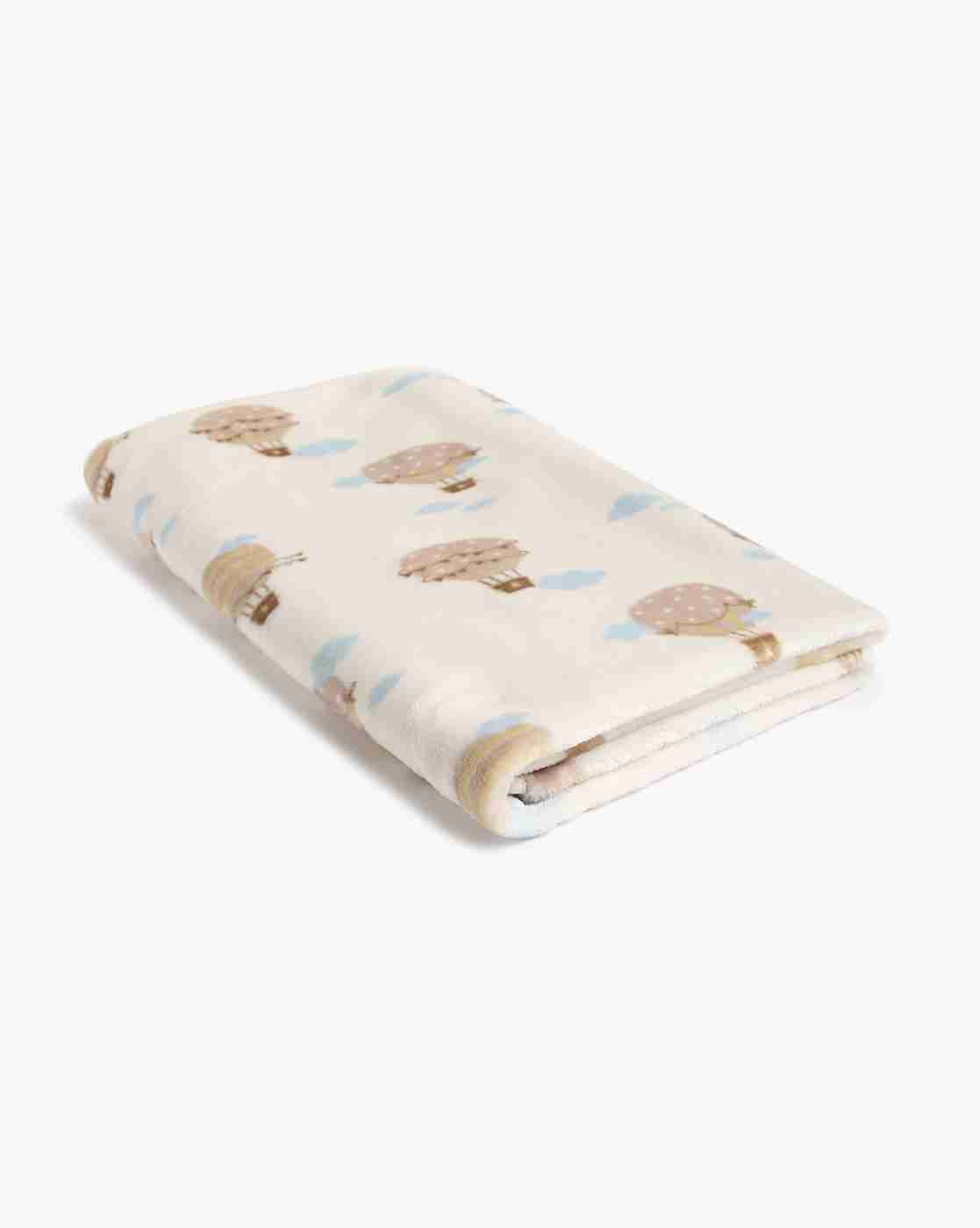https://cdn.fynd.com/v2/falling-surf-7c8bb8/fyprod/wrkr/products/pictures/item/free/original/mila-baby/MILAB291/2/XxFtTVRPhk-493771518-3.jpg
