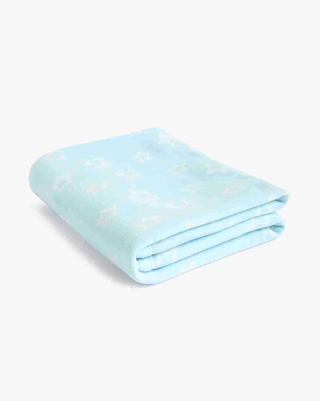 https://cdn.fynd.com/v2/falling-surf-7c8bb8/fyprod/wrkr/products/pictures/item/free/original/mila-baby/MILAB293/2/9sE8gt-T8g-493771520-3.jpg