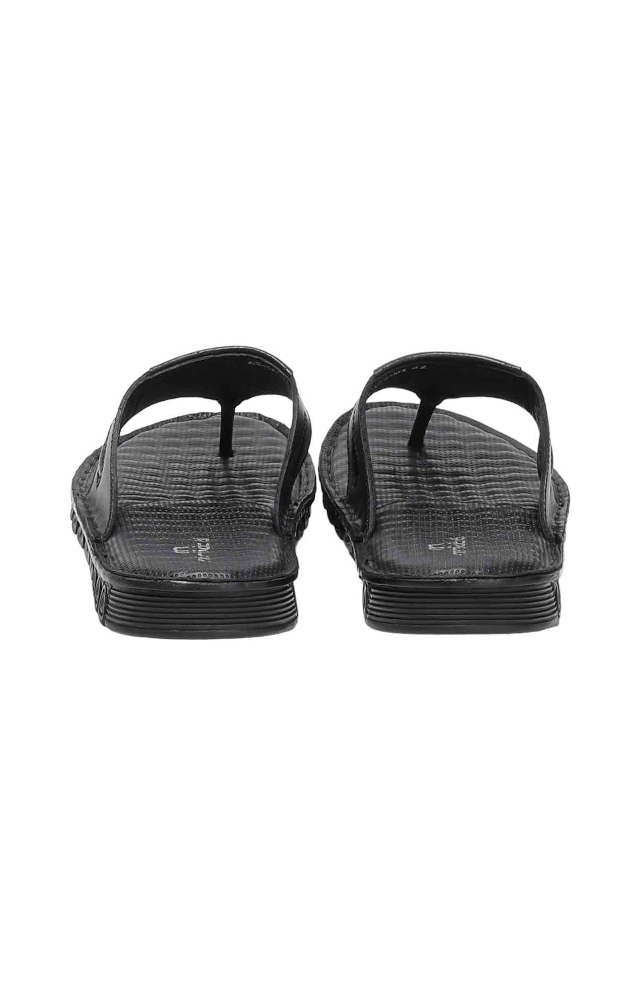 Men Black Solid Thong Flip-Flops