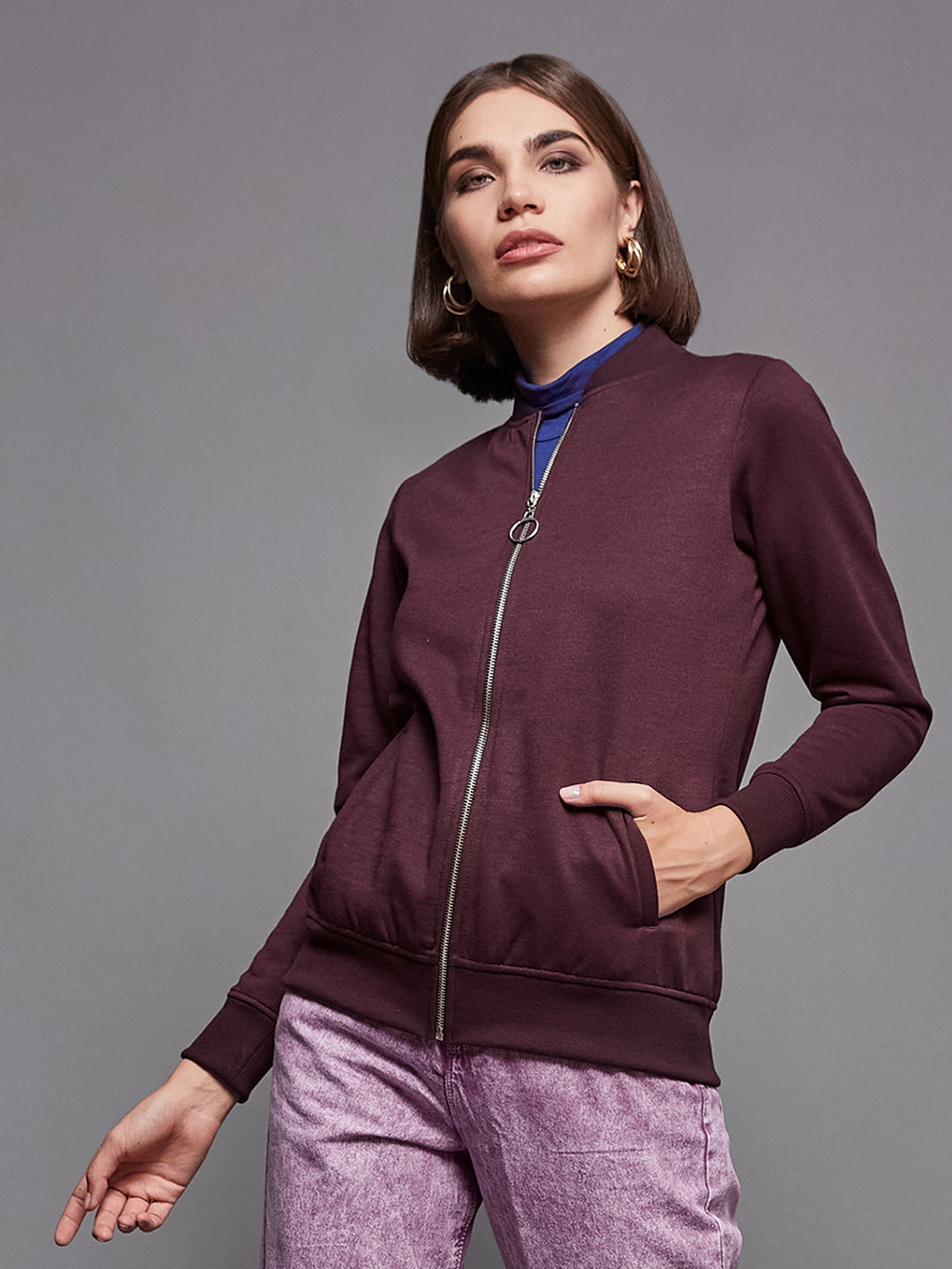 Wine Round Neck Full Sleeve Polyester Solid Ring Puller Detailing Zippered Bomber Jacket