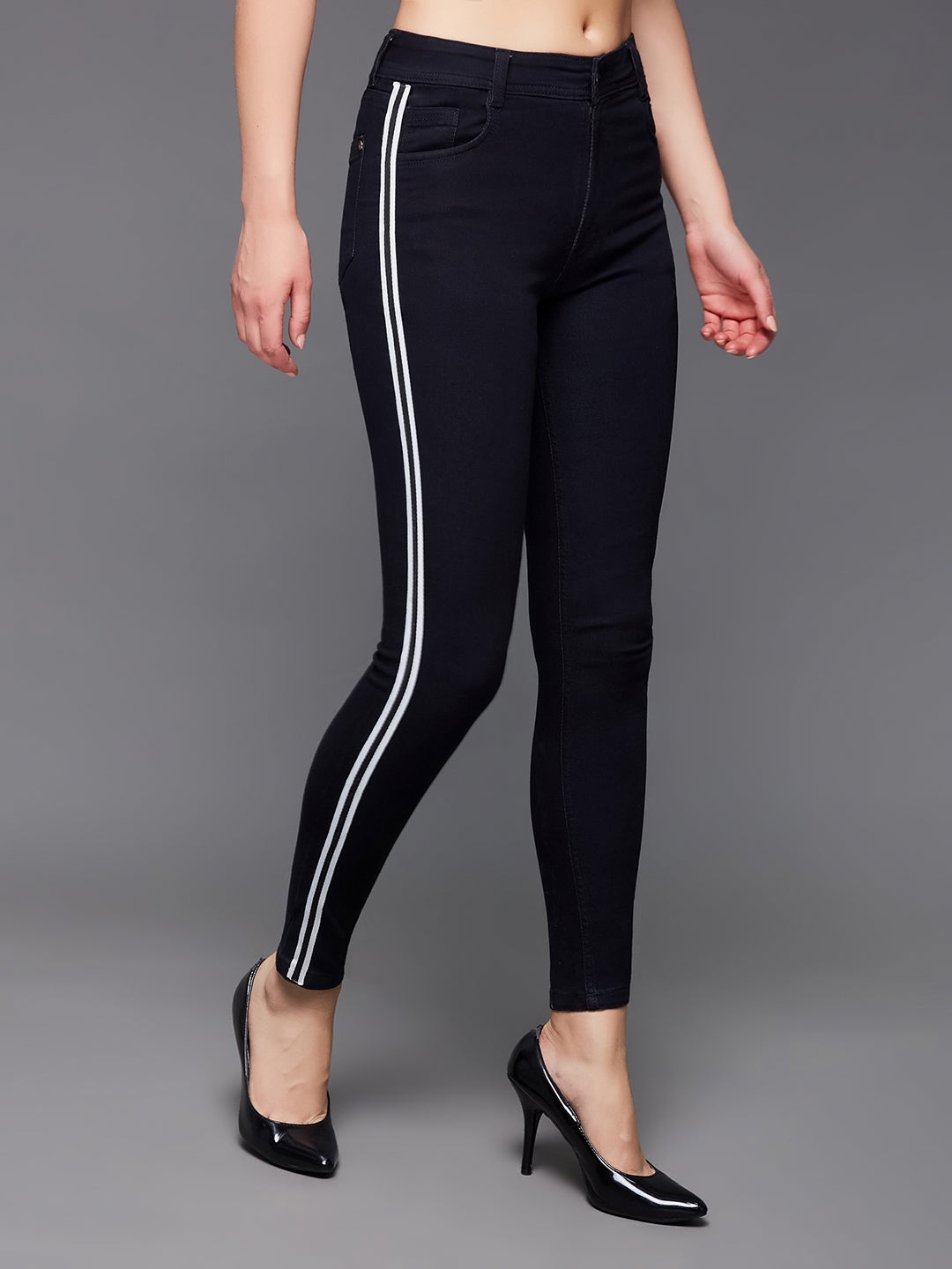 MISS CHASE | Black Slim-Fit Mid-Rise Clean Look Regular-Length Stretchable Denim Jeans