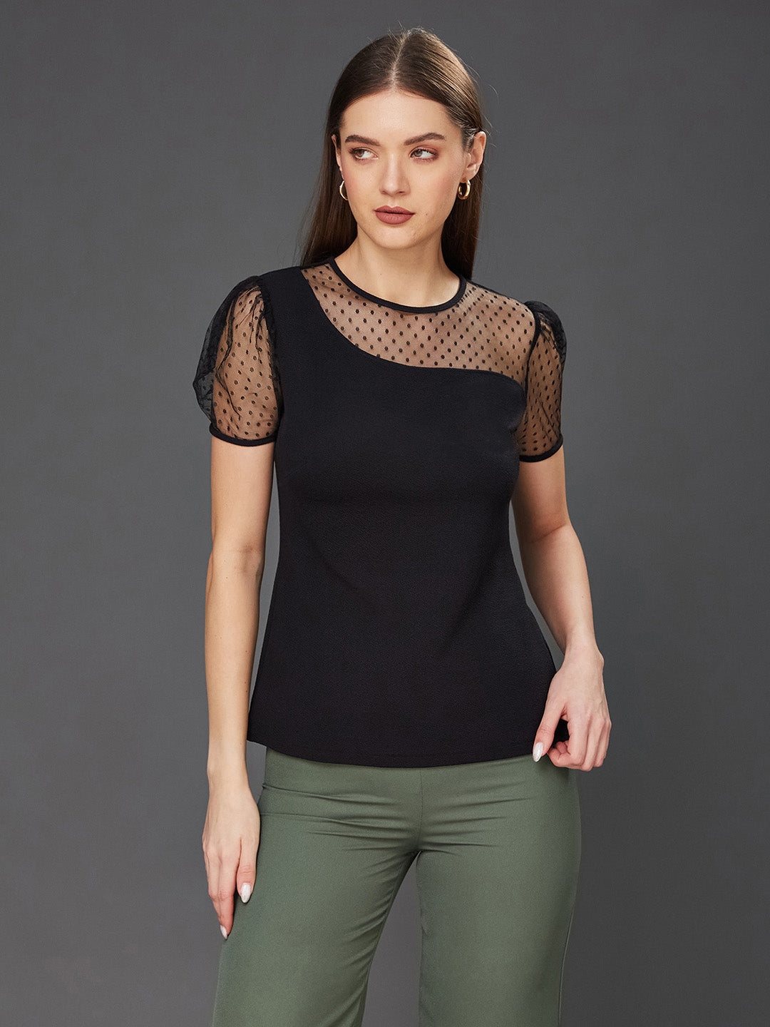 Black Solid Round Neck Short Sleeve Relaxed Fit Regular Top