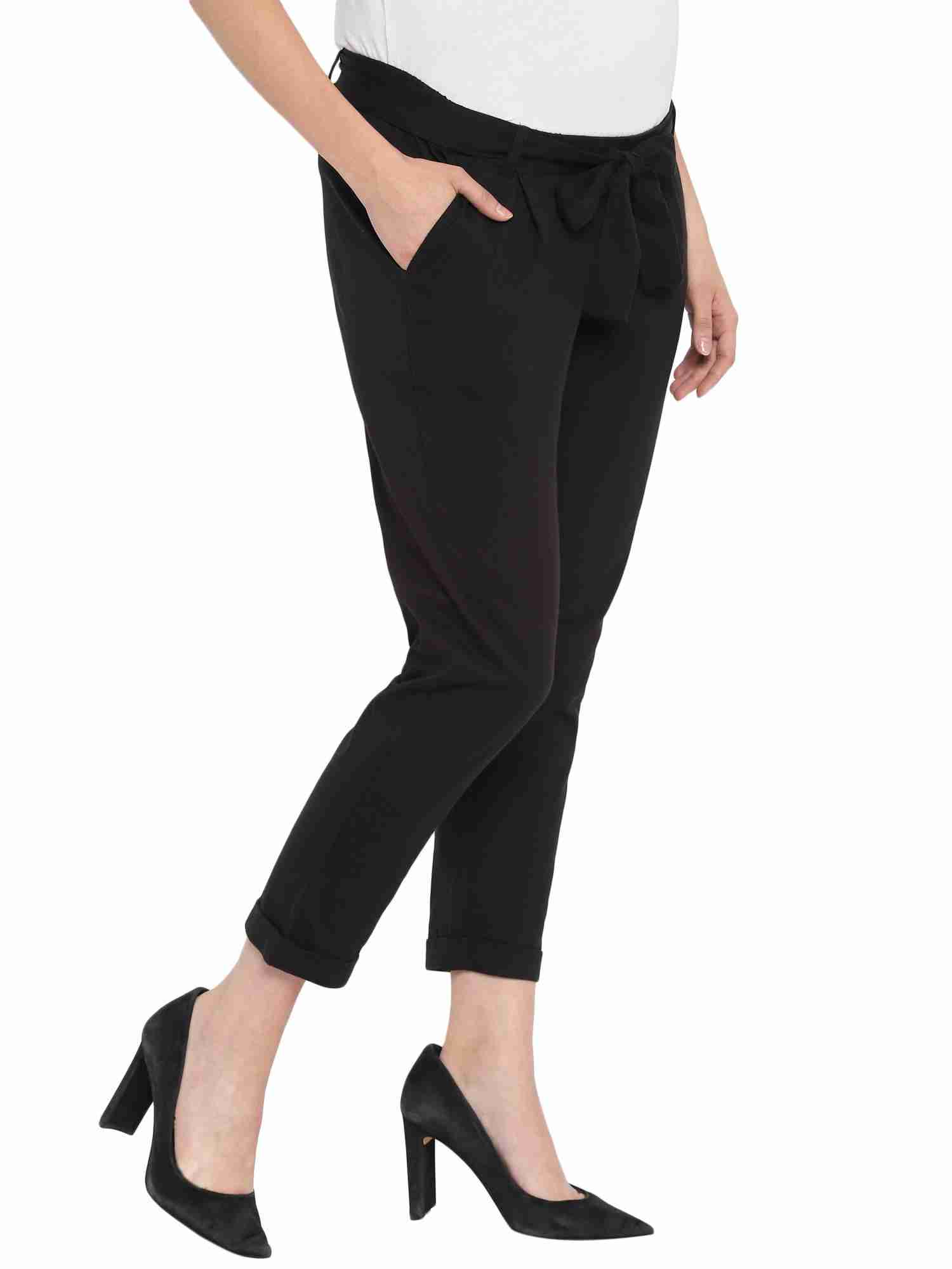 https://cdn.fynd.com/v2/falling-surf-7c8bb8/fyprod/wrkr/products/pictures/item/free/original/momsoon/MCMBSS2208/5/xrRYVcn2sU-410262827001-6.jpg