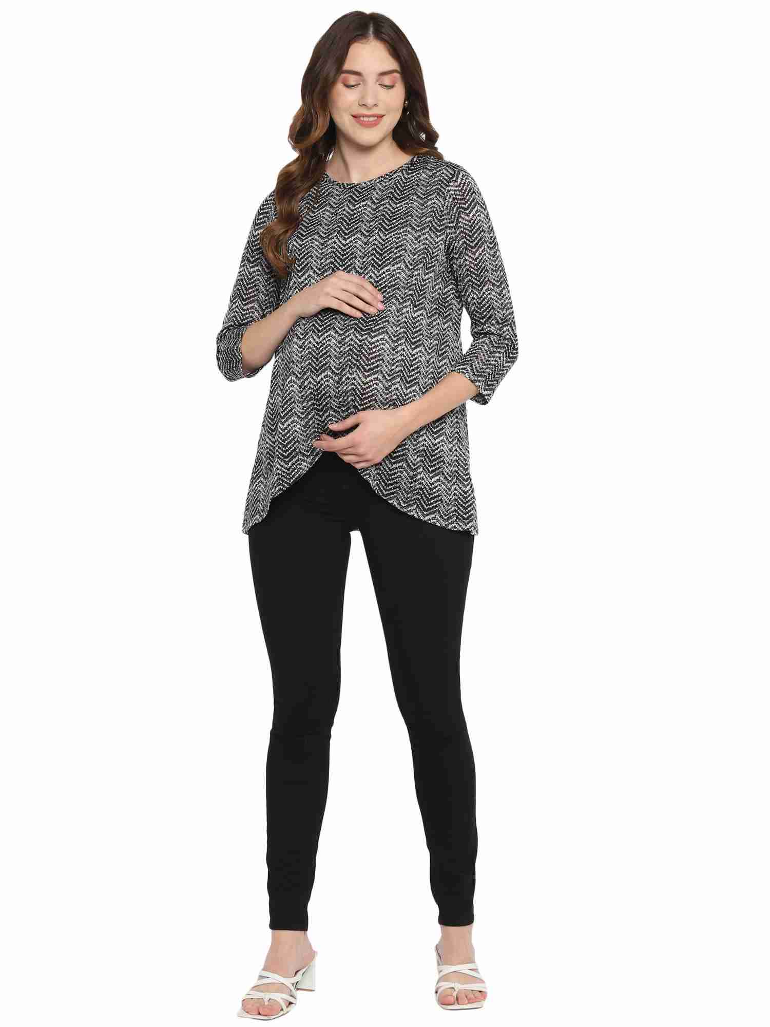 https://cdn.fynd.com/v2/falling-surf-7c8bb8/fyprod/wrkr/products/pictures/item/free/original/momsoon/MCMTSS2212/3/xQSO8nHAh_-410262831001-3.jpg