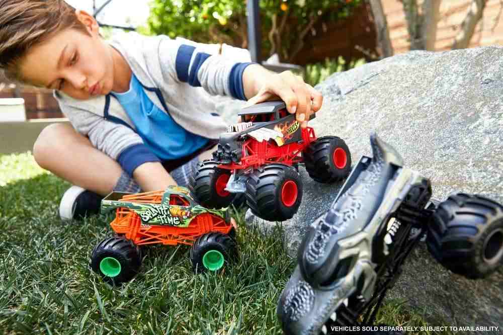 https://cdn.fynd.com/v2/falling-surf-7c8bb8/fyprod/wrkr/products/pictures/item/free/original/monster-truck/FYJ83/5/Pcjd5pZ9EP-887266_6.jpg
