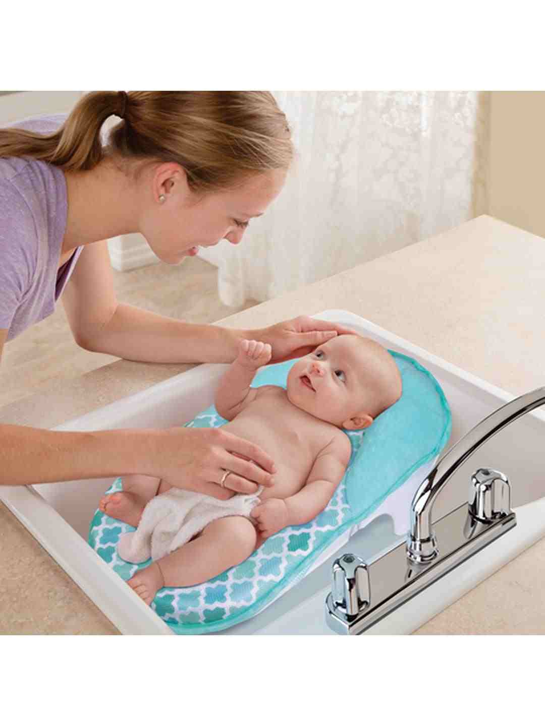 https://cdn.fynd.com/v2/falling-surf-7c8bb8/fyprod/wrkr/products/pictures/item/free/original/mothercare/18930ASSORTED/5/5H_qVmfuWA-18930ASSORTED_6.jpg