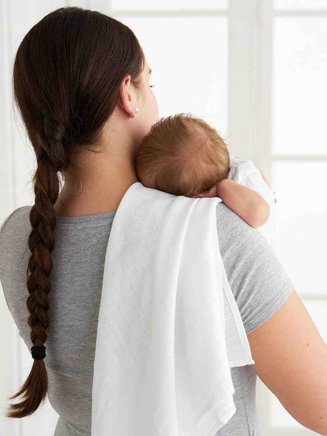 https://cdn.fynd.com/v2/falling-surf-7c8bb8/fyprod/wrkr/products/pictures/item/free/original/mothercare/A0010ASSORTED/1/qcFEpdMuN4-A0010ASSORTED_2.jpg