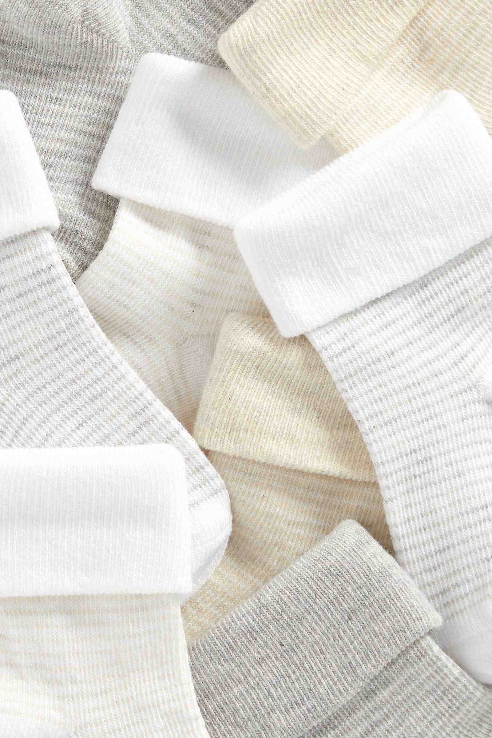 https://cdn.fynd.com/v2/falling-surf-7c8bb8/fyprod/wrkr/products/pictures/item/free/original/mothercare/AA009/2/6AePxgkjT8-410266944001_3.jpg