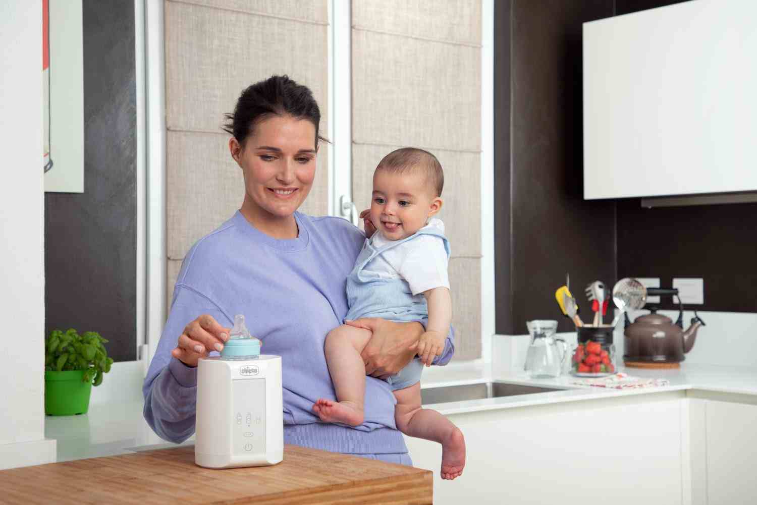 https://cdn.fynd.com/v2/falling-surf-7c8bb8/fyprod/wrkr/products/pictures/item/free/original/mothercare/AA_00007389000000/2/BZ6qn_3Ebm-491374219-03.jpg