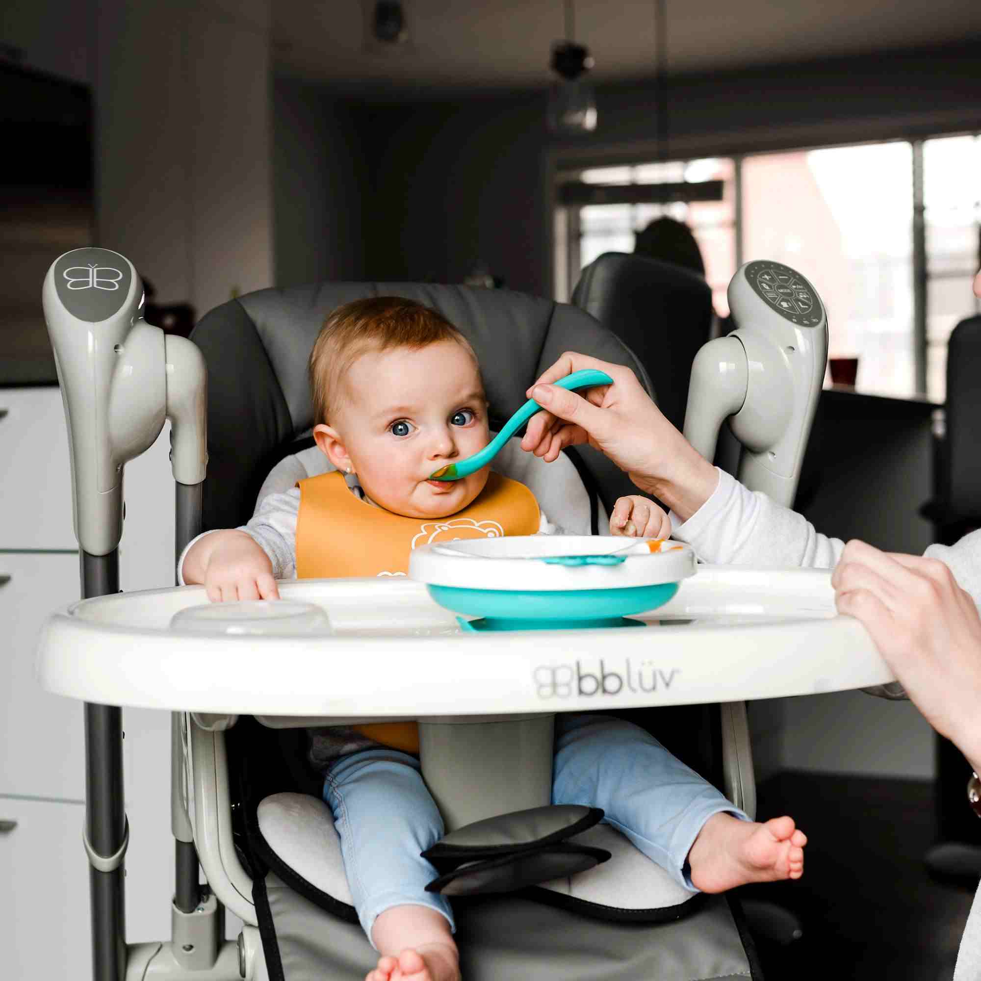 https://cdn.fynd.com/v2/falling-surf-7c8bb8/fyprod/wrkr/products/pictures/item/free/original/mothercare/B0107-B/3/BbyfrUlHbs-1262281_4.jpg