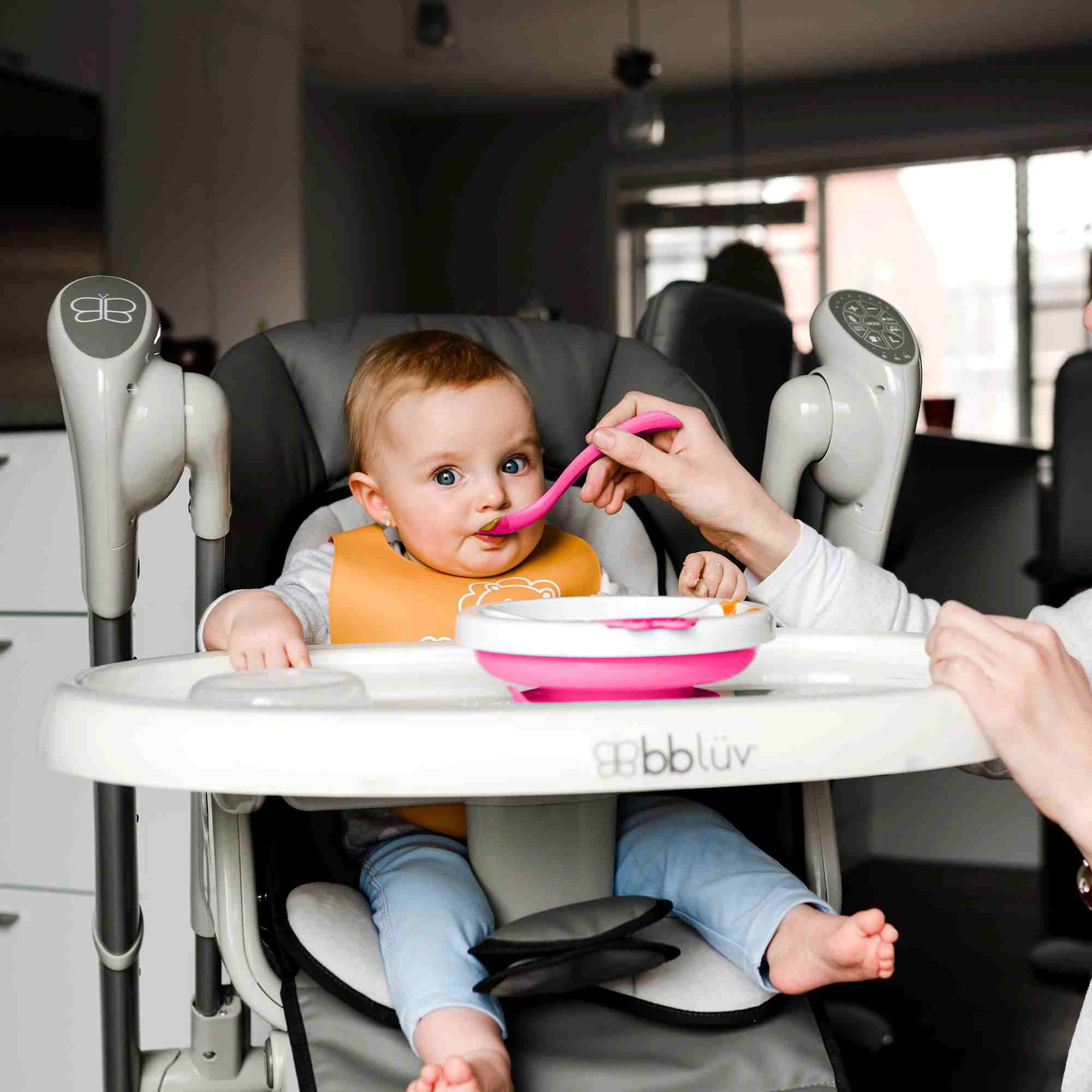 https://cdn.fynd.com/v2/falling-surf-7c8bb8/fyprod/wrkr/products/pictures/item/free/original/mothercare/B0107-P/7/SQuUx_KlnO-B0107-P-8.jpg