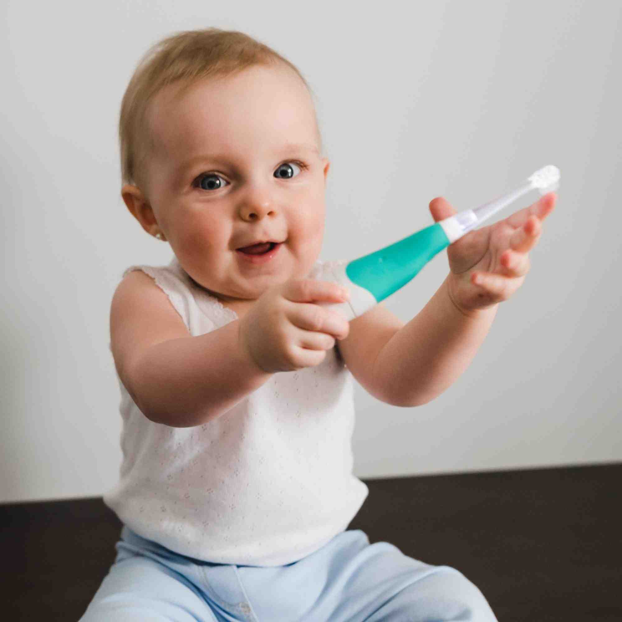 https://cdn.fynd.com/v2/falling-surf-7c8bb8/fyprod/wrkr/products/pictures/item/free/original/mothercare/B0116/2/5bqMgi3lfe-B0116-3.jpg