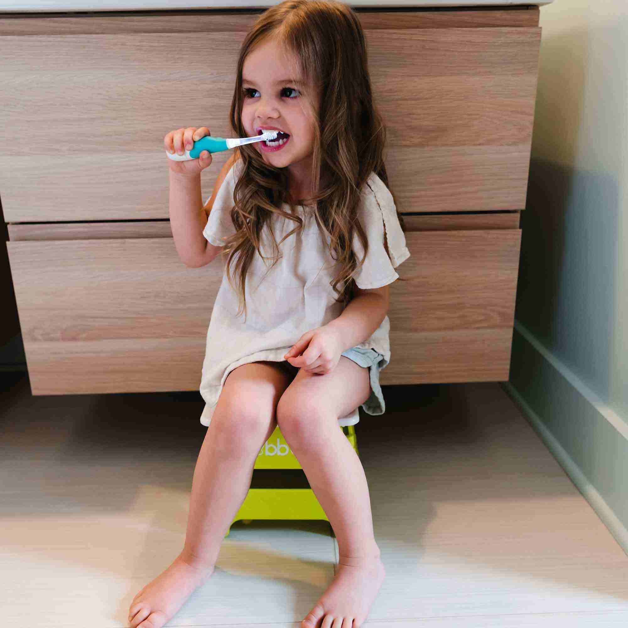 Bblüv Unisex Replacement Toothbrush - White