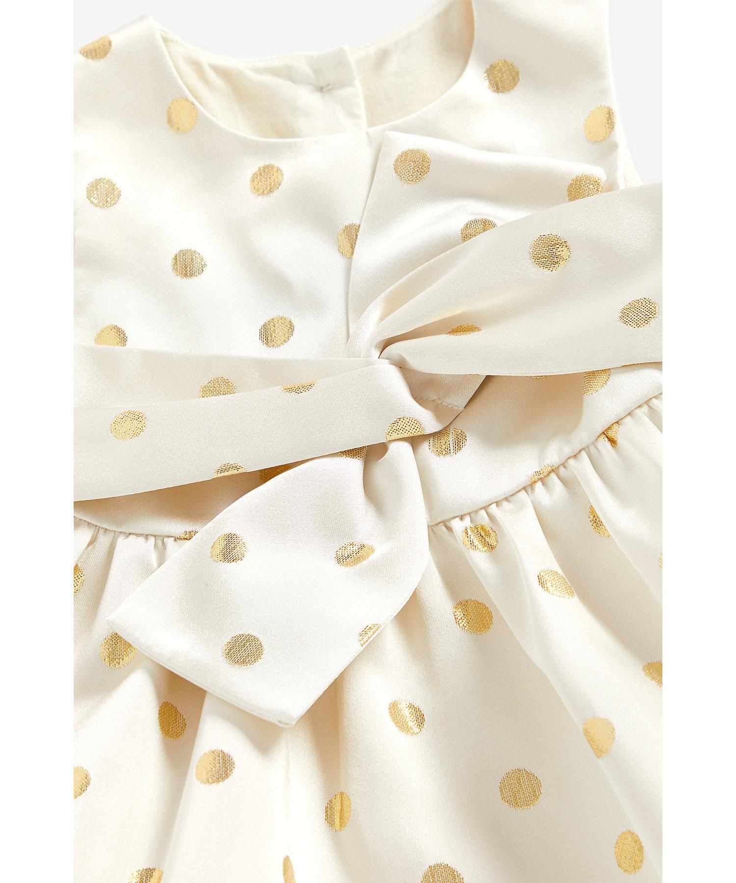 https://cdn.fynd.com/v2/falling-surf-7c8bb8/fyprod/wrkr/products/pictures/item/free/original/mothercare/BA058/2/4g6vug4PI8-BA058_3.jpg