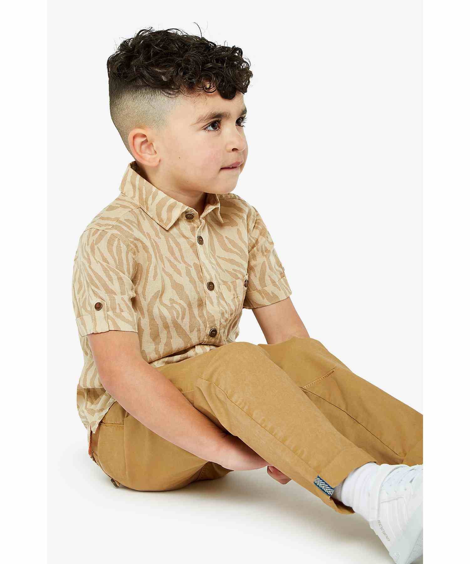 https://cdn.fynd.com/v2/falling-surf-7c8bb8/fyprod/wrkr/products/pictures/item/free/original/mothercare/BA605/4/DvWIFFqebS-BA605_5.jpg