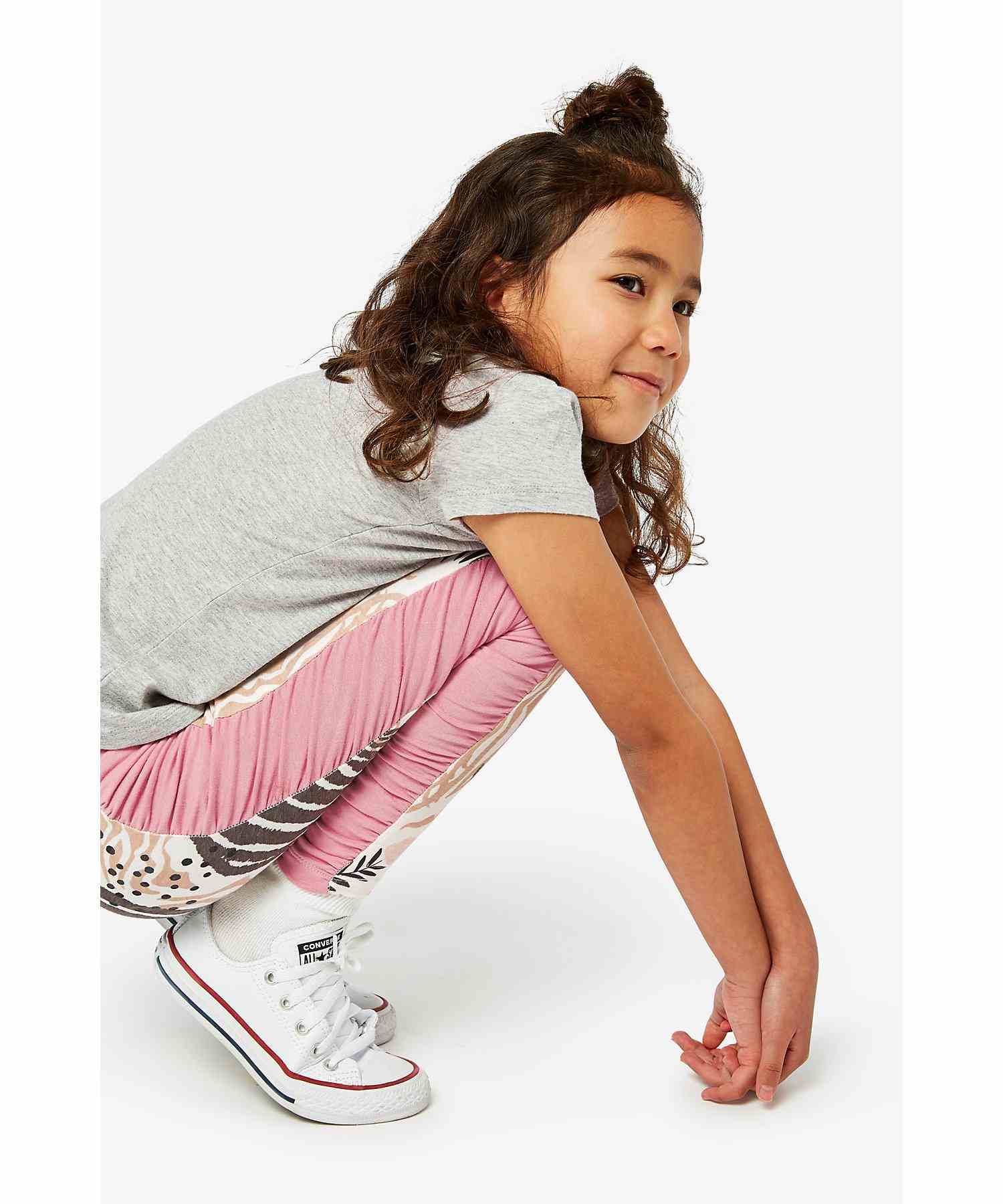 https://cdn.fynd.com/v2/falling-surf-7c8bb8/fyprod/wrkr/products/pictures/item/free/original/mothercare/BA832/5/RfcG3EN3GS-BA832_6.jpg