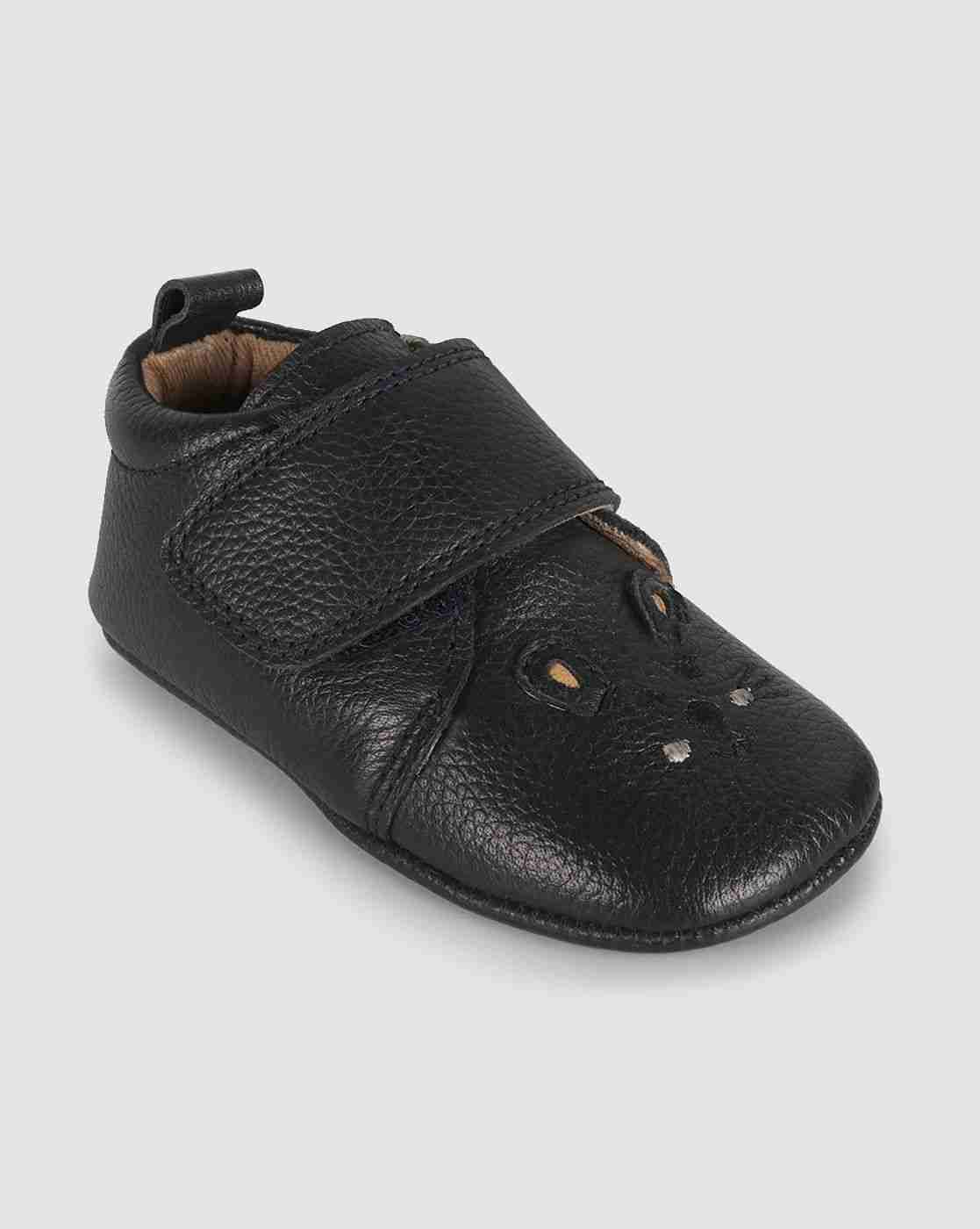 https://cdn.fynd.com/v2/falling-surf-7c8bb8/fyprod/wrkr/products/pictures/item/free/original/mothercare/BAW2106/0/spXoTlHzKm-410258627001-1.jpg