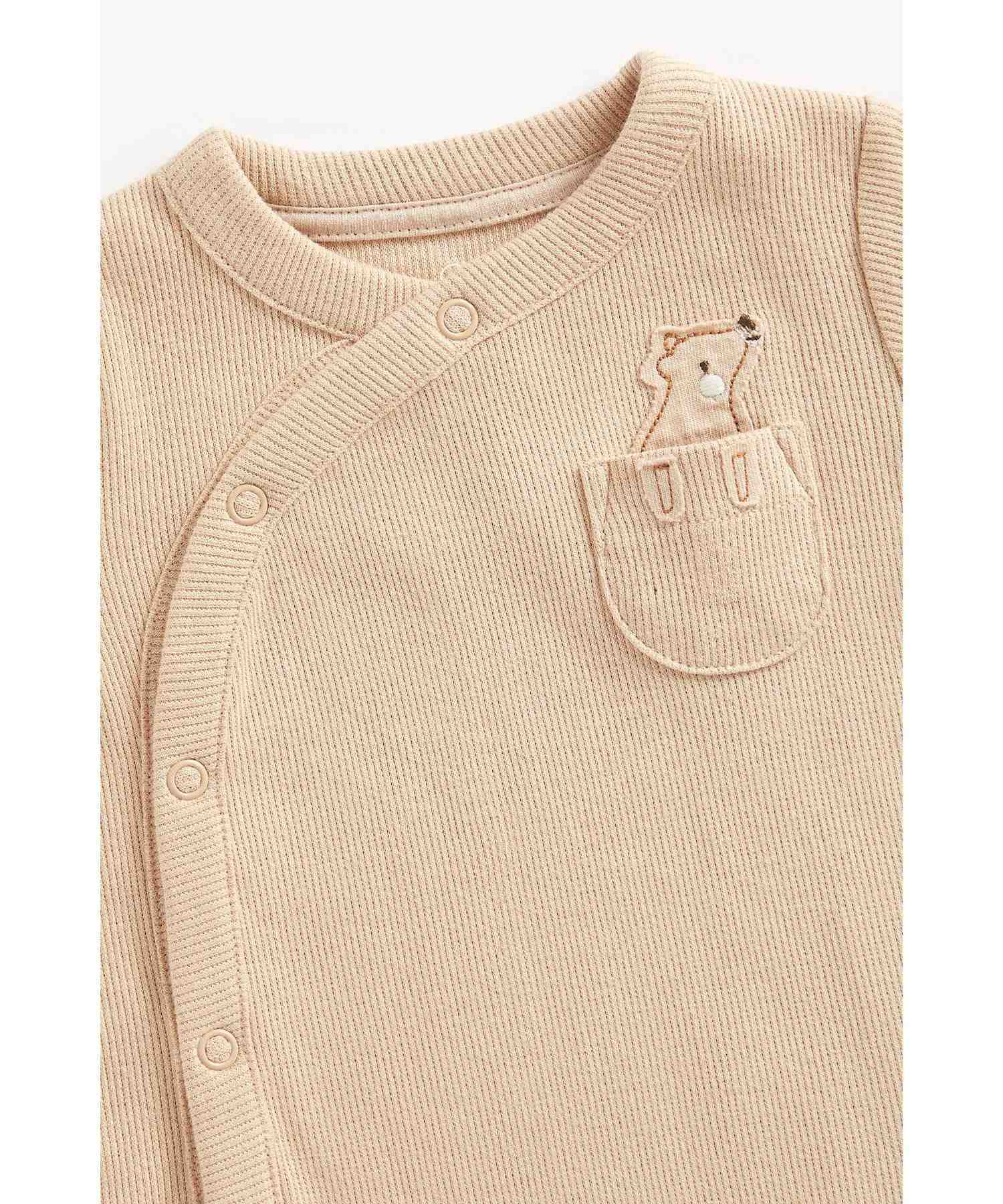 https://cdn.fynd.com/v2/falling-surf-7c8bb8/fyprod/wrkr/products/pictures/item/free/original/mothercare/BB776/4/jWUfKe-jZT-410263795001_5.jpg