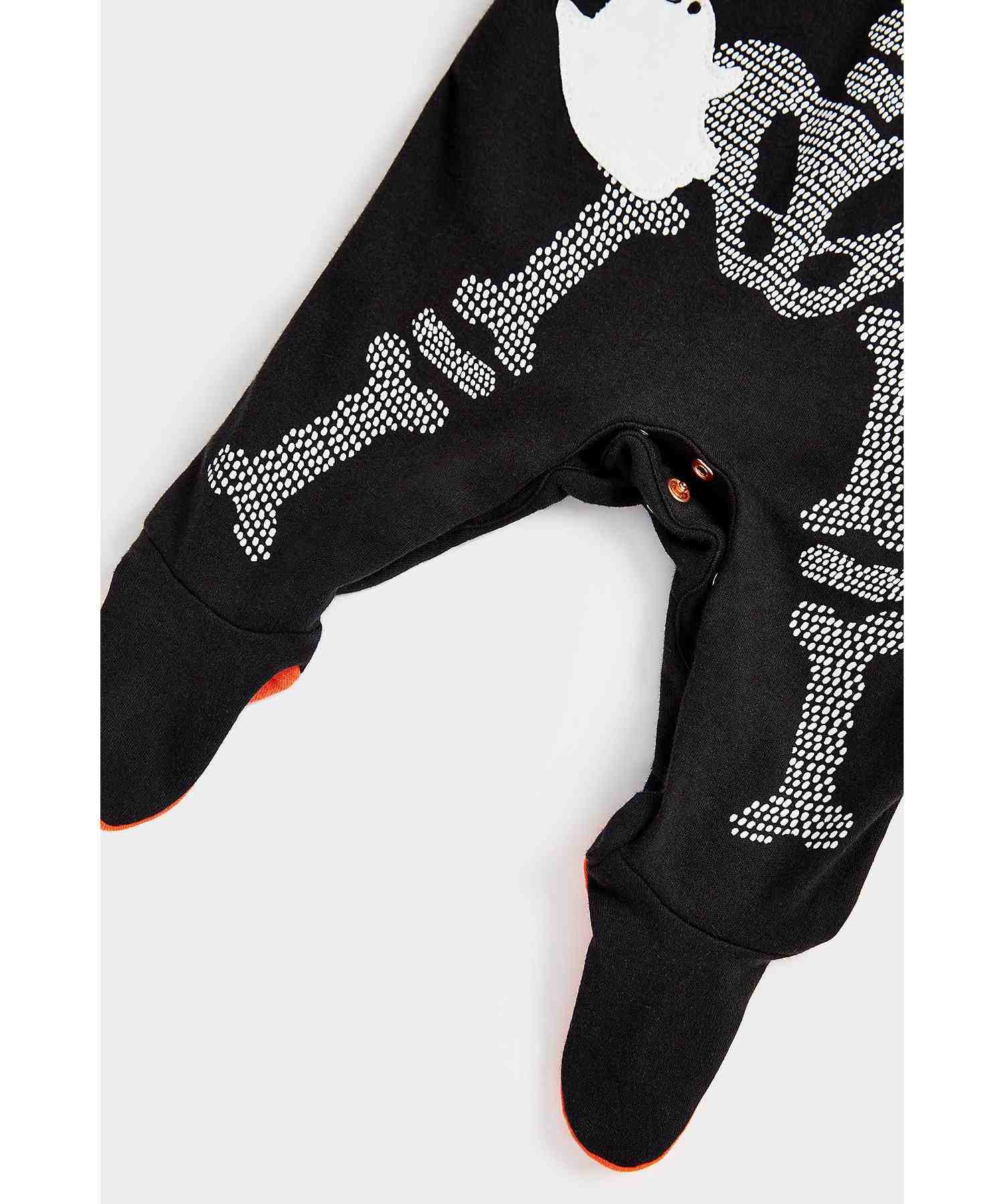 https://cdn.fynd.com/v2/falling-surf-7c8bb8/fyprod/wrkr/products/pictures/item/free/original/mothercare/CB375/3/gdEKifiqQj-410264376001_4.jpg