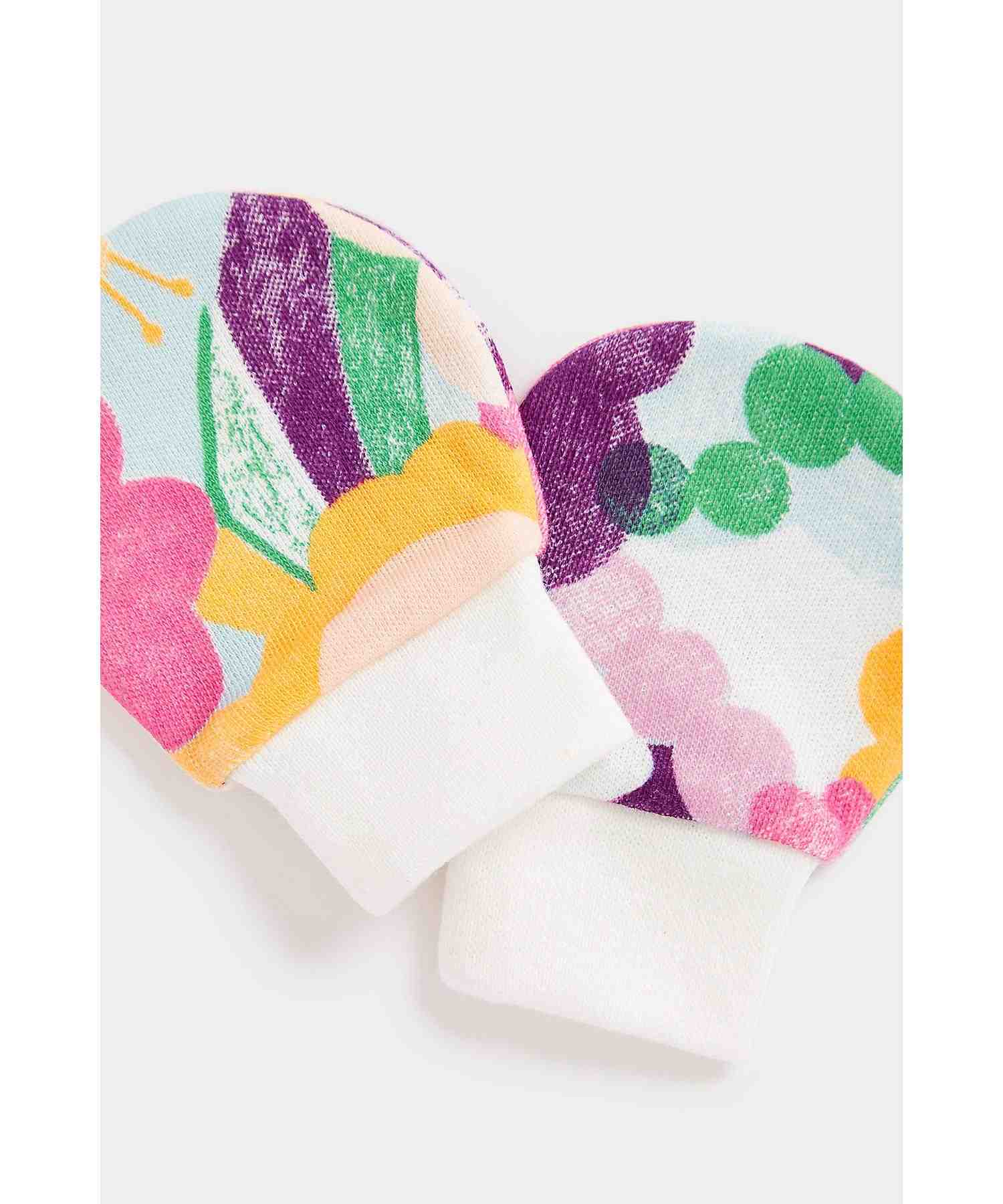 https://cdn.fynd.com/v2/falling-surf-7c8bb8/fyprod/wrkr/products/pictures/item/free/original/mothercare/CB720/2/bq3U-ElwOL-410264358001_3.jpg