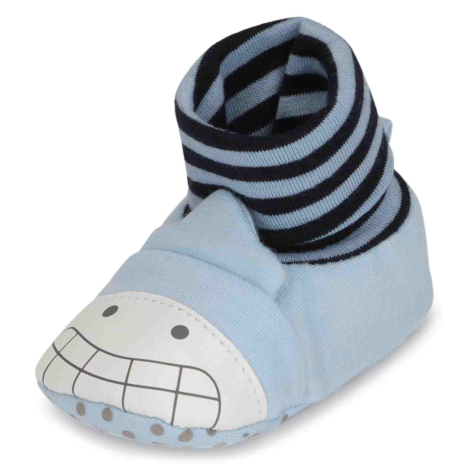 https://cdn.fynd.com/v2/falling-surf-7c8bb8/fyprod/wrkr/products/pictures/item/free/original/mothercare/CH017/3/YEUDZZ3jW8-410260927001-4.jpg