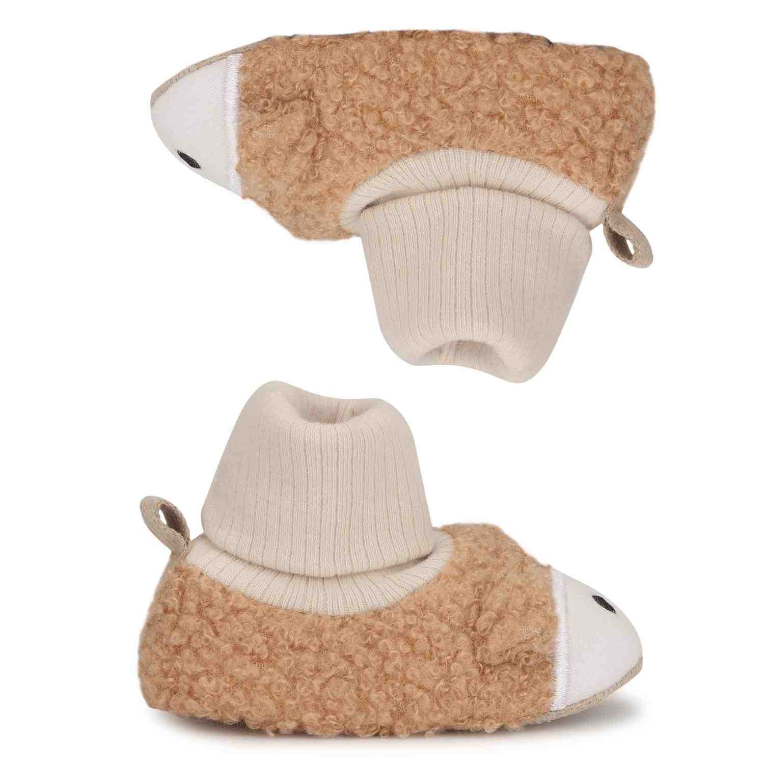https://cdn.fynd.com/v2/falling-surf-7c8bb8/fyprod/wrkr/products/pictures/item/free/original/mothercare/CH018/2/HXPhJ46A7t-410260928001-3.jpg