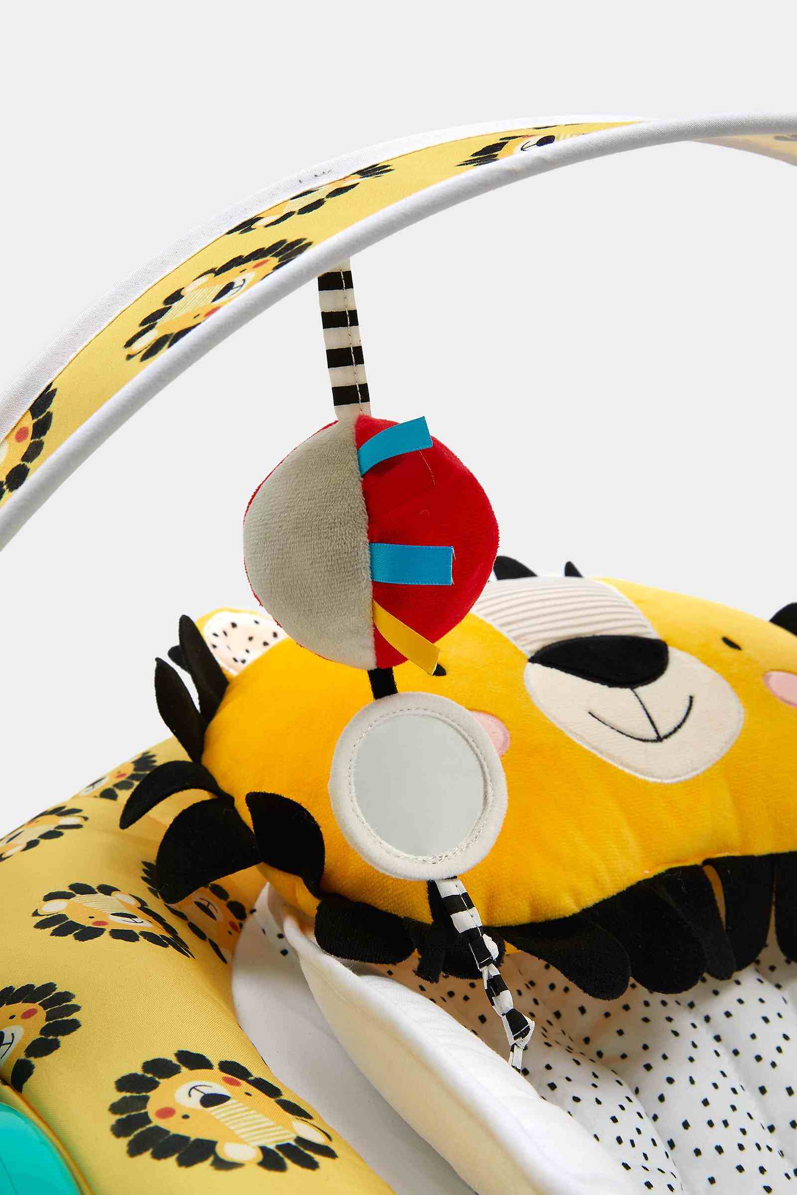 https://cdn.fynd.com/v2/falling-surf-7c8bb8/fyprod/wrkr/products/pictures/item/free/original/mothercare/EB998/6/PHZlcLe-O2-492863362_7.jpg
