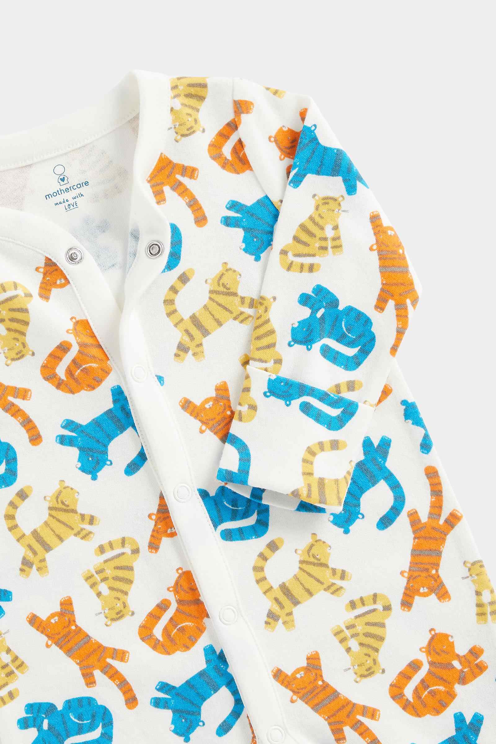 https://cdn.fynd.com/v2/falling-surf-7c8bb8/fyprod/wrkr/products/pictures/item/free/original/mothercare/FB236/2/IzElmO3zfT-410267059001_3.jpg