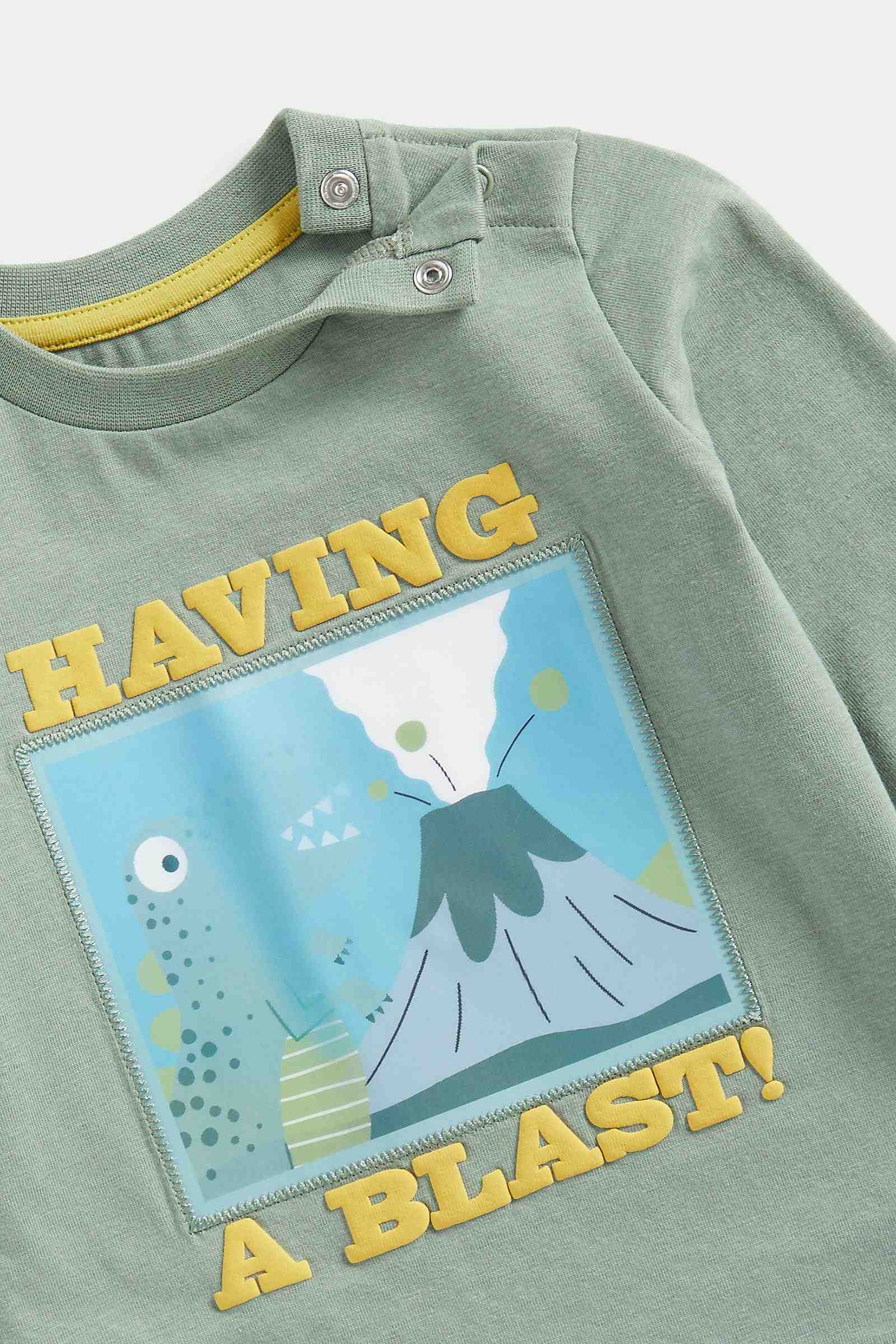 https://cdn.fynd.com/v2/falling-surf-7c8bb8/fyprod/wrkr/products/pictures/item/free/original/mothercare/FB979/2/GFUyqAiMce-410267293001_3.jpg
