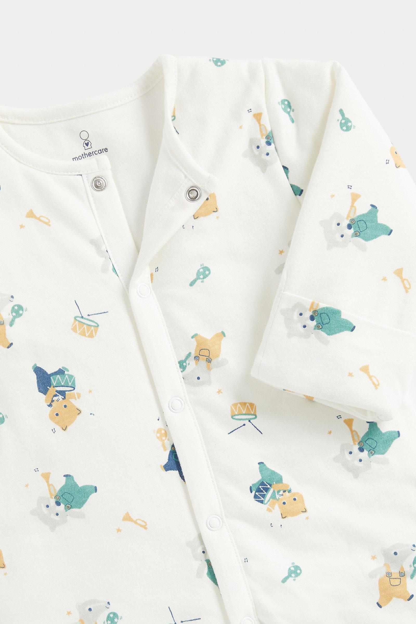 https://cdn.fynd.com/v2/falling-surf-7c8bb8/fyprod/wrkr/products/pictures/item/free/original/mothercare/FC059/2/GWajAN-uSi-410400542001_3.jpg