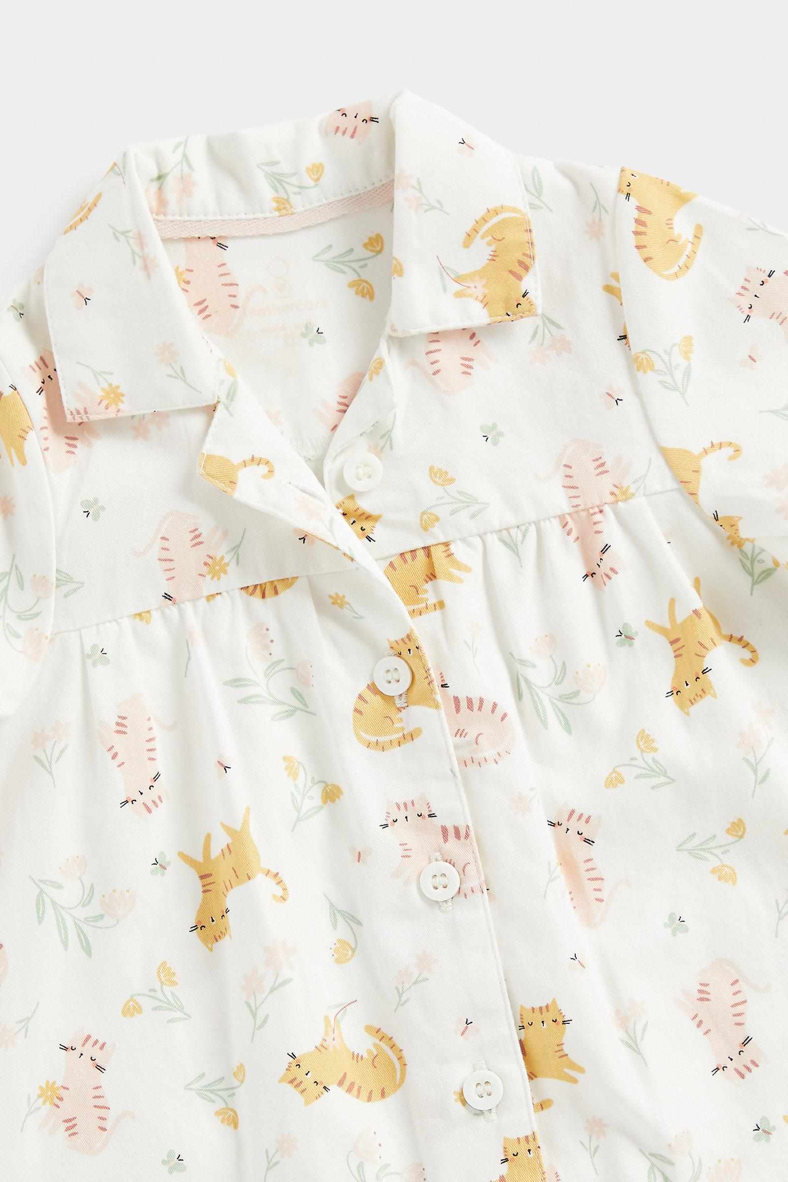 https://cdn.fynd.com/v2/falling-surf-7c8bb8/fyprod/wrkr/products/pictures/item/free/original/mothercare/FC125/2/soW1n_JSXS-410400489001_3.jpg