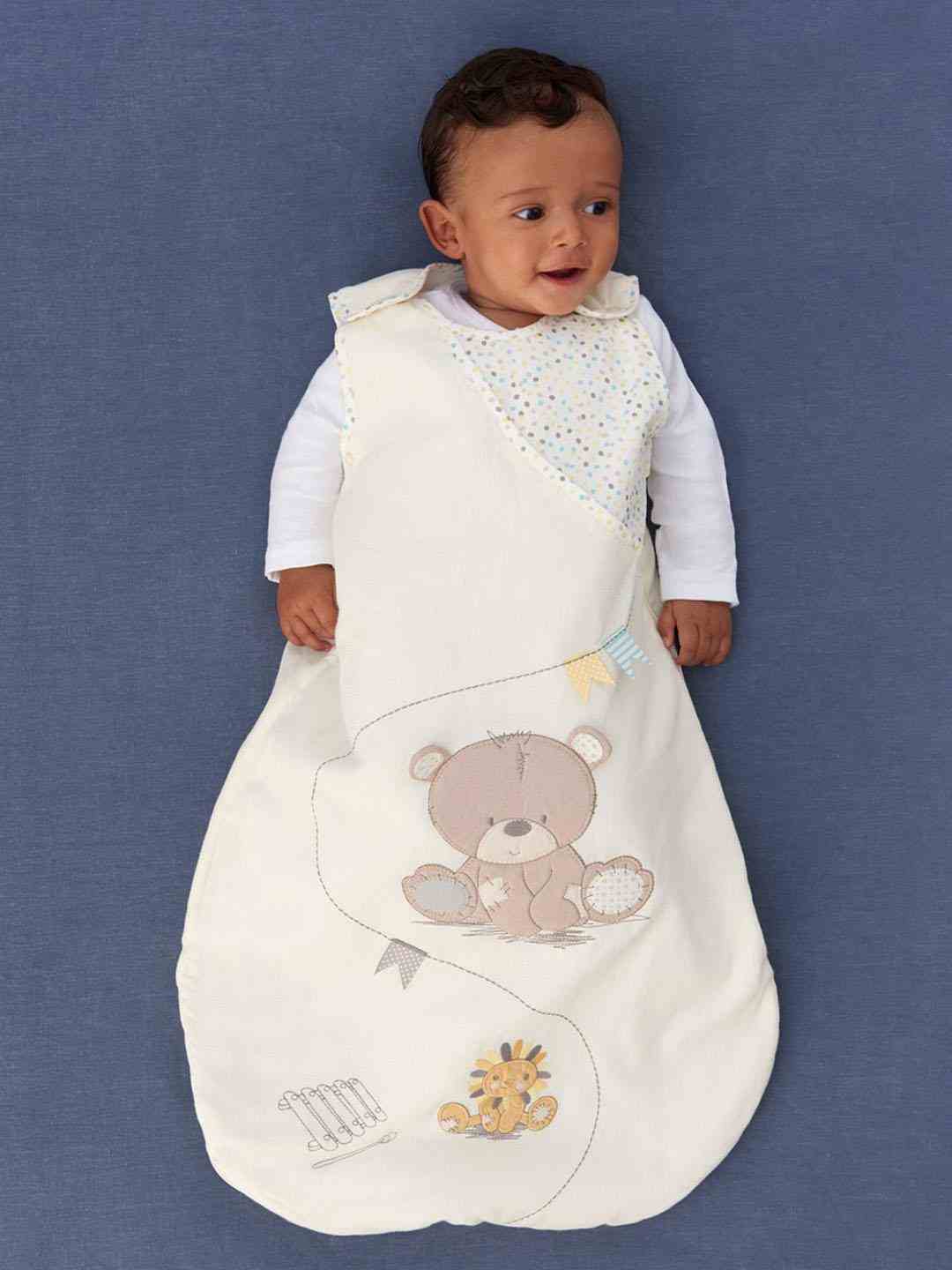 https://cdn.fynd.com/v2/falling-surf-7c8bb8/fyprod/wrkr/products/pictures/item/free/original/mothercare/GA483ASSORTED/1/9rkp2fXCAX-GA483ASSORTED_2.jpg