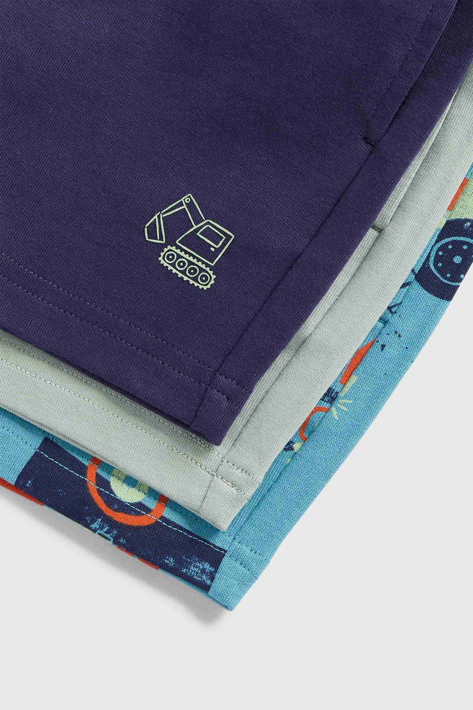 https://cdn.fynd.com/v2/falling-surf-7c8bb8/fyprod/wrkr/products/pictures/item/free/original/mothercare/HD049/2/x8fmSTfH_n-410400792001_3.jpeg