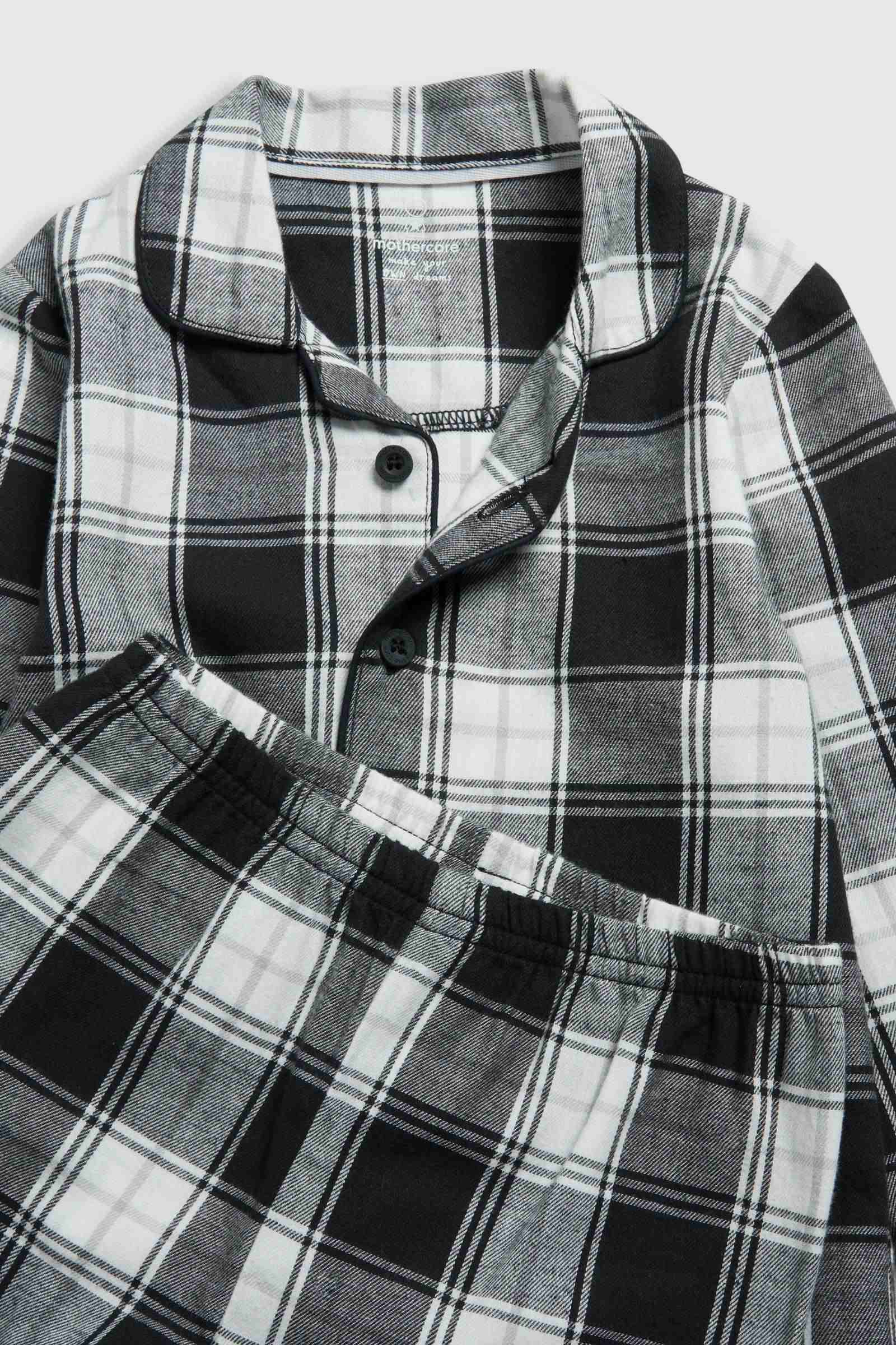 https://cdn.fynd.com/v2/falling-surf-7c8bb8/fyprod/wrkr/products/pictures/item/free/original/mothercare/IF591/2/74mhr7wxlA-410401572001_3.jpeg