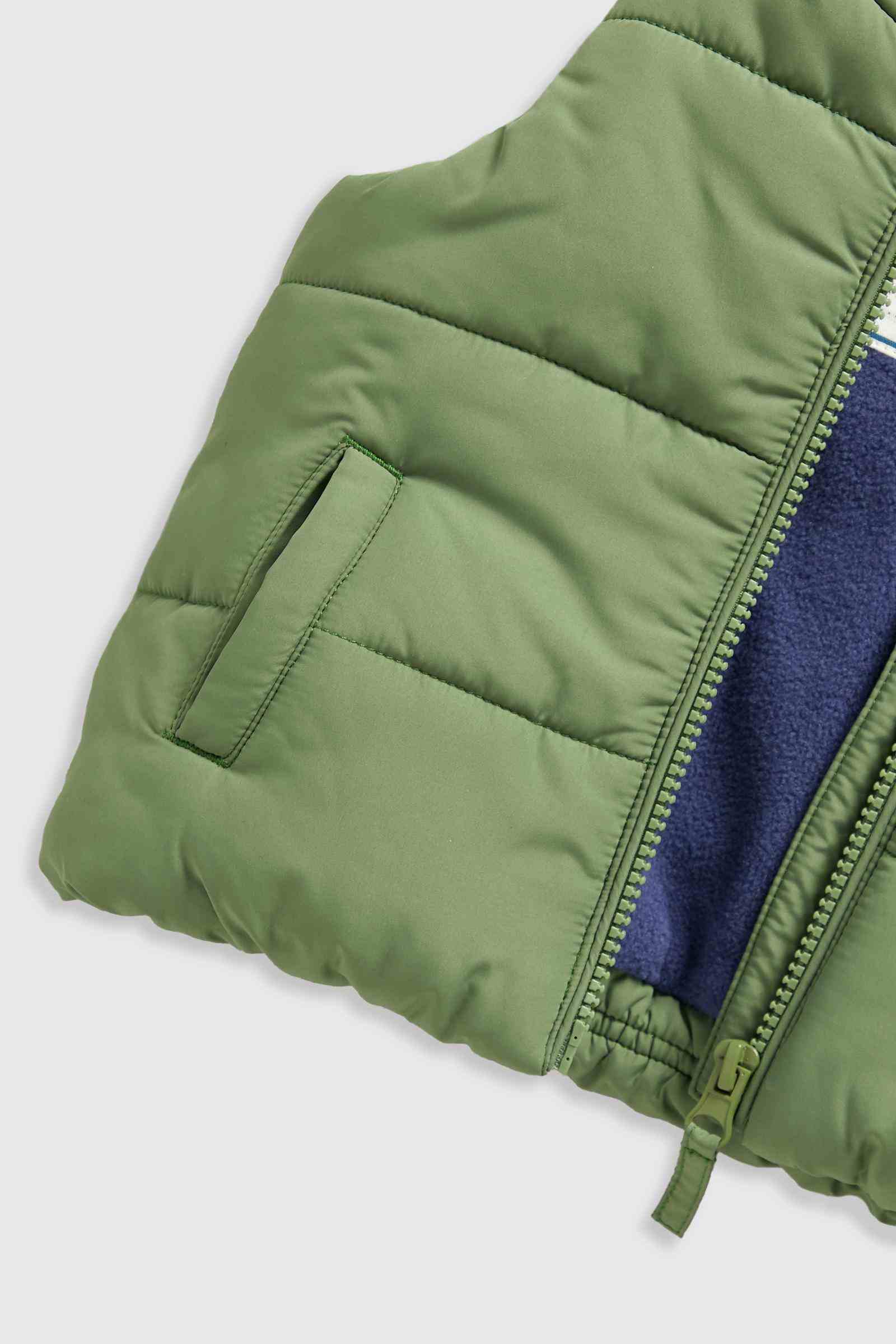 https://cdn.fynd.com/v2/falling-surf-7c8bb8/fyprod/wrkr/products/pictures/item/free/original/mothercare/JL070/3/zc053gxggd-410401732001_4.jpeg