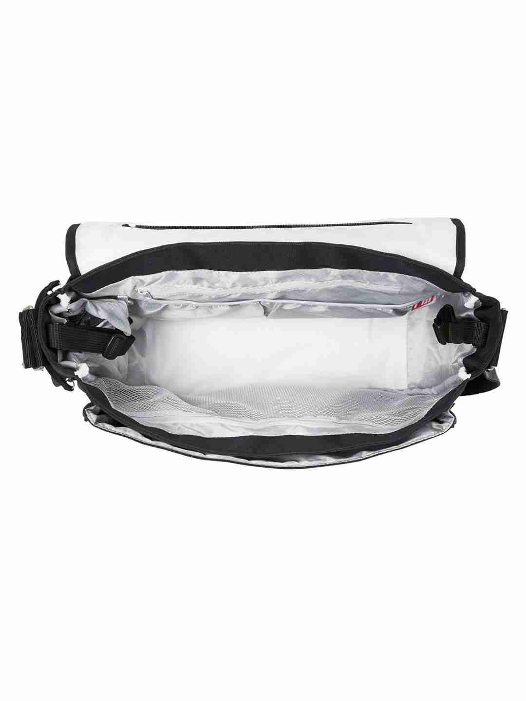 https://cdn.fynd.com/v2/falling-surf-7c8bb8/fyprod/wrkr/products/pictures/item/free/original/mothercare/KA392ASSORTED/3/dApz7PjxGv-KA392ASSORTED_4.jpg