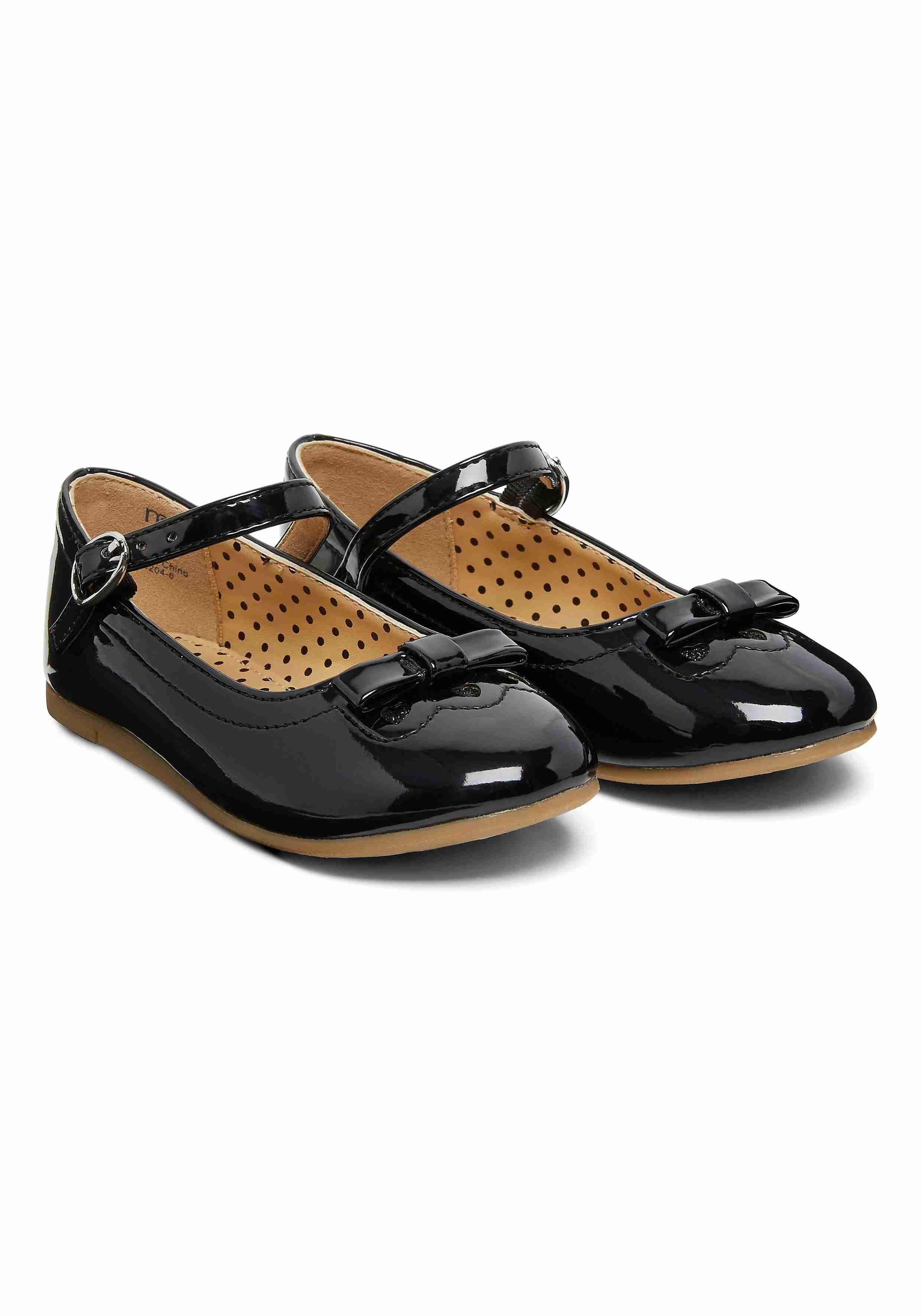 https://cdn.fynd.com/v2/falling-surf-7c8bb8/fyprod/wrkr/products/pictures/item/free/original/mothercare/LE502/0/3KgO_Jl3MZ-LE502-1.jpg