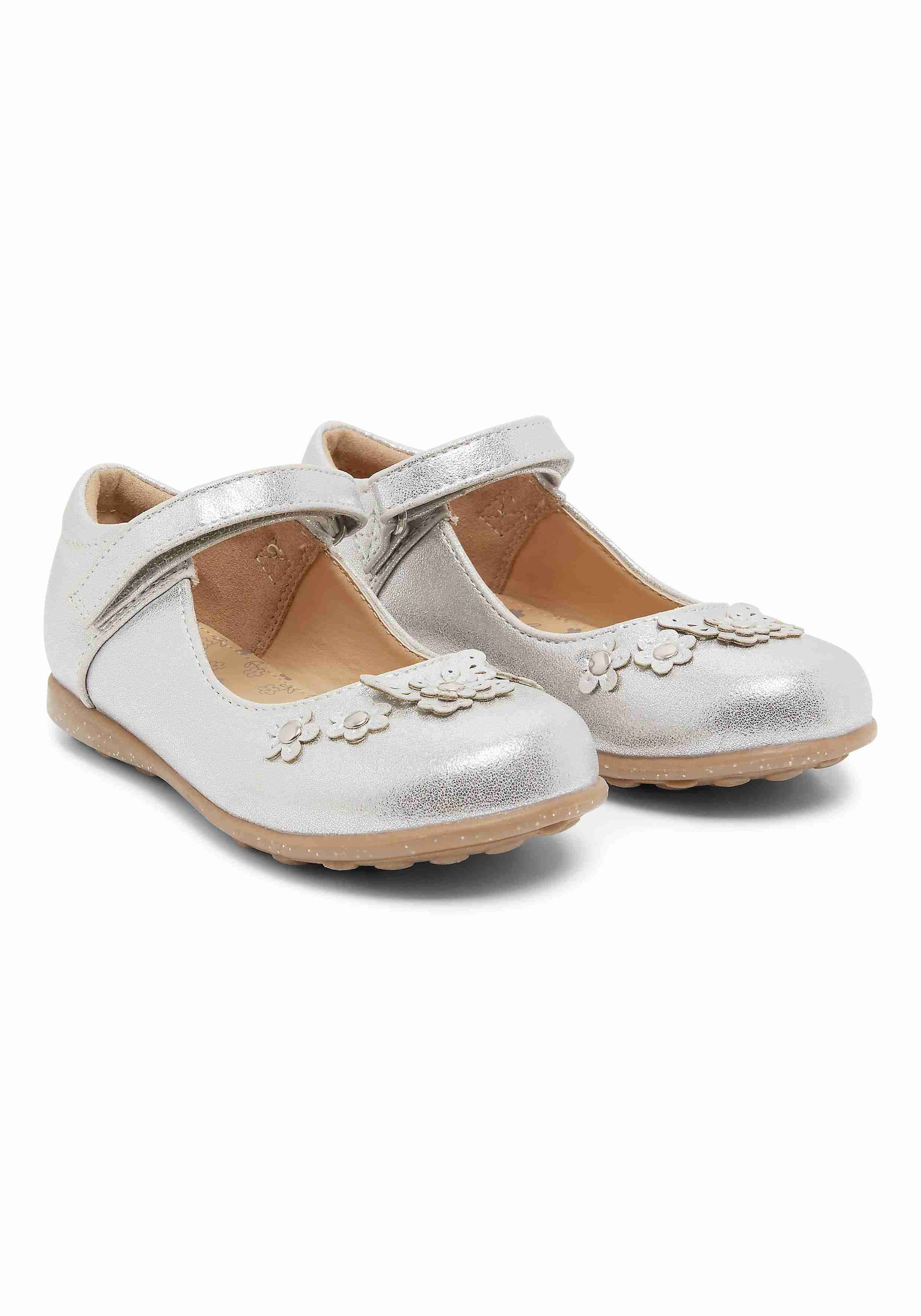 https://cdn.fynd.com/v2/falling-surf-7c8bb8/fyprod/wrkr/products/pictures/item/free/original/mothercare/LE506/0/0OAJr95lnQ-LE506-1.jpg