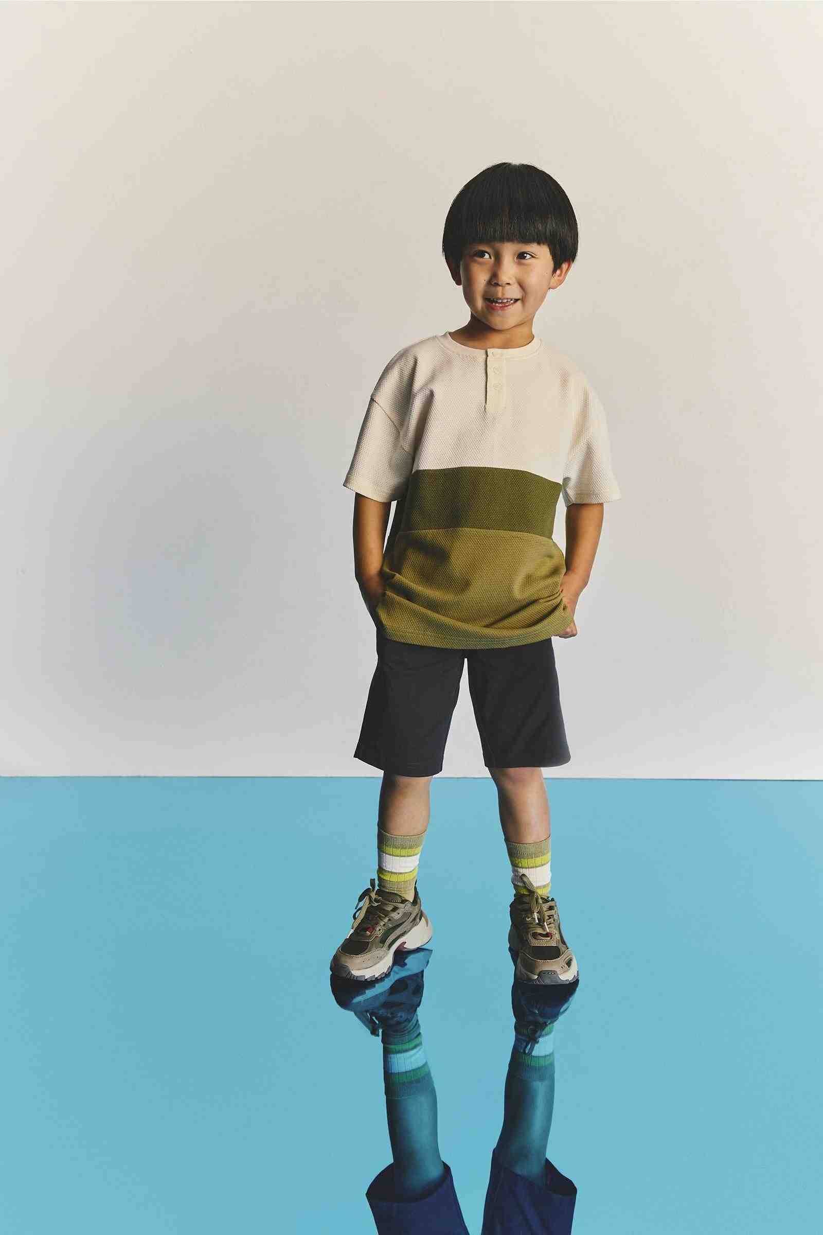 https://cdn.fynd.com/v2/falling-surf-7c8bb8/fyprod/wrkr/products/pictures/item/free/original/mothercare/LL136/2/JS5Z1JBktp-410402568002_3.jpg