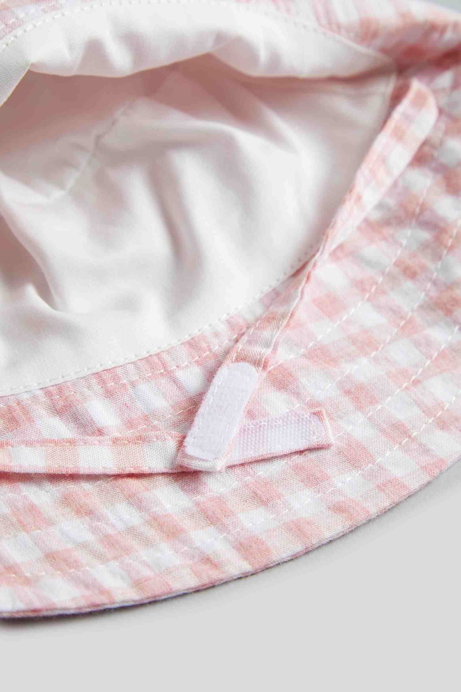 https://cdn.fynd.com/v2/falling-surf-7c8bb8/fyprod/wrkr/products/pictures/item/free/original/mothercare/LL222/2/f57vVL5Zuv-410402704002_3.jpg