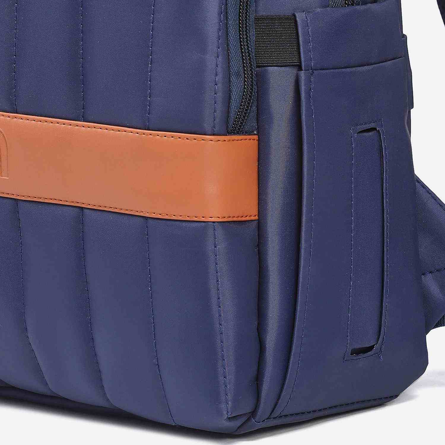 https://cdn.fynd.com/v2/falling-surf-7c8bb8/fyprod/wrkr/products/pictures/item/free/original/mothercare/MCDP04/5/4nXUPfNIOK-493771544-6.jpg