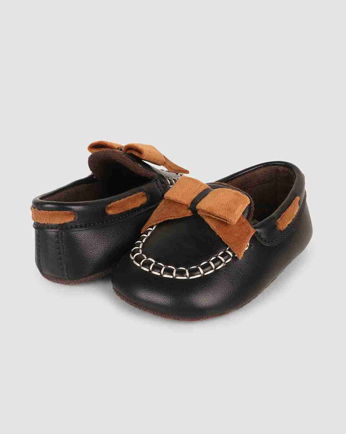 Boys Bow Pram Shoe-Black