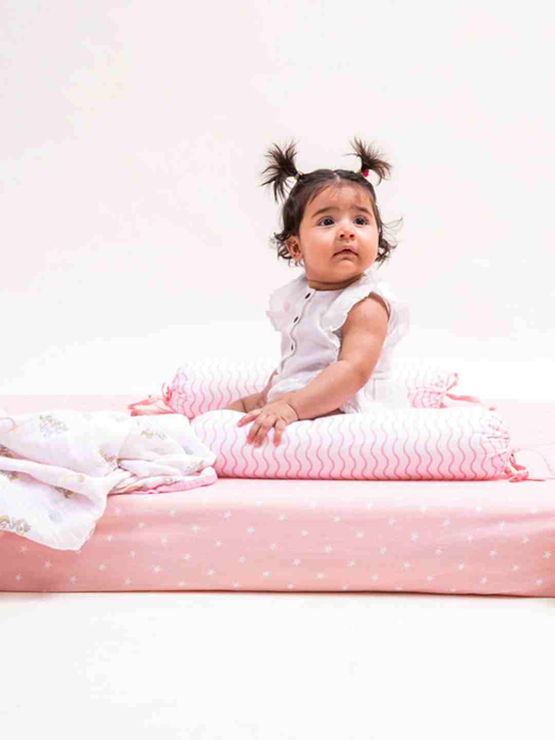 https://cdn.fynd.com/v2/falling-surf-7c8bb8/fyprod/wrkr/products/pictures/item/free/original/mothercare/MILAB124/3/R1u2Dvl7Wf-MILAB124_4.jpg